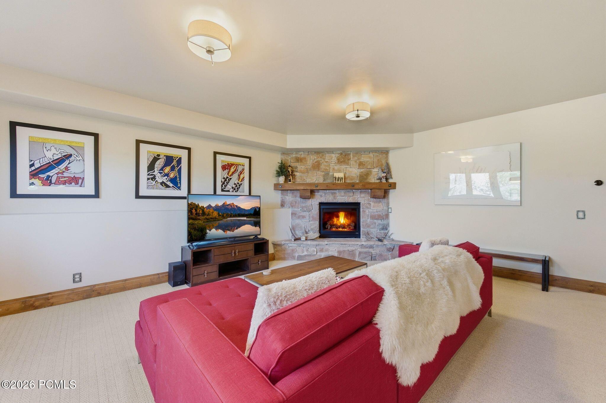 8782 N Sackett Drive