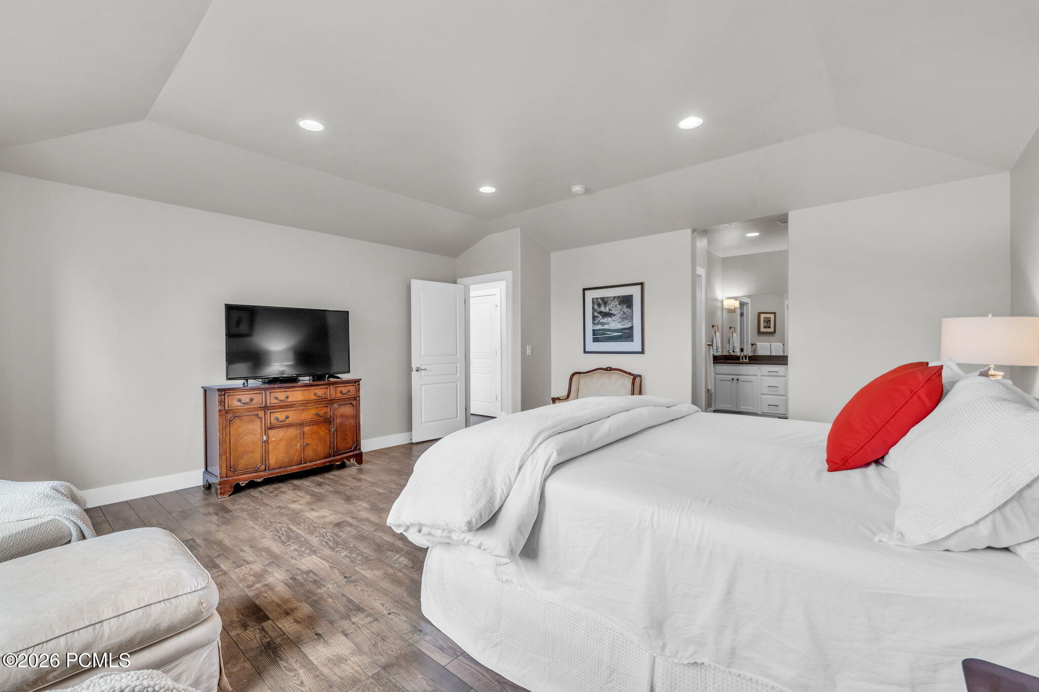 504 S Lindsay Spring Road