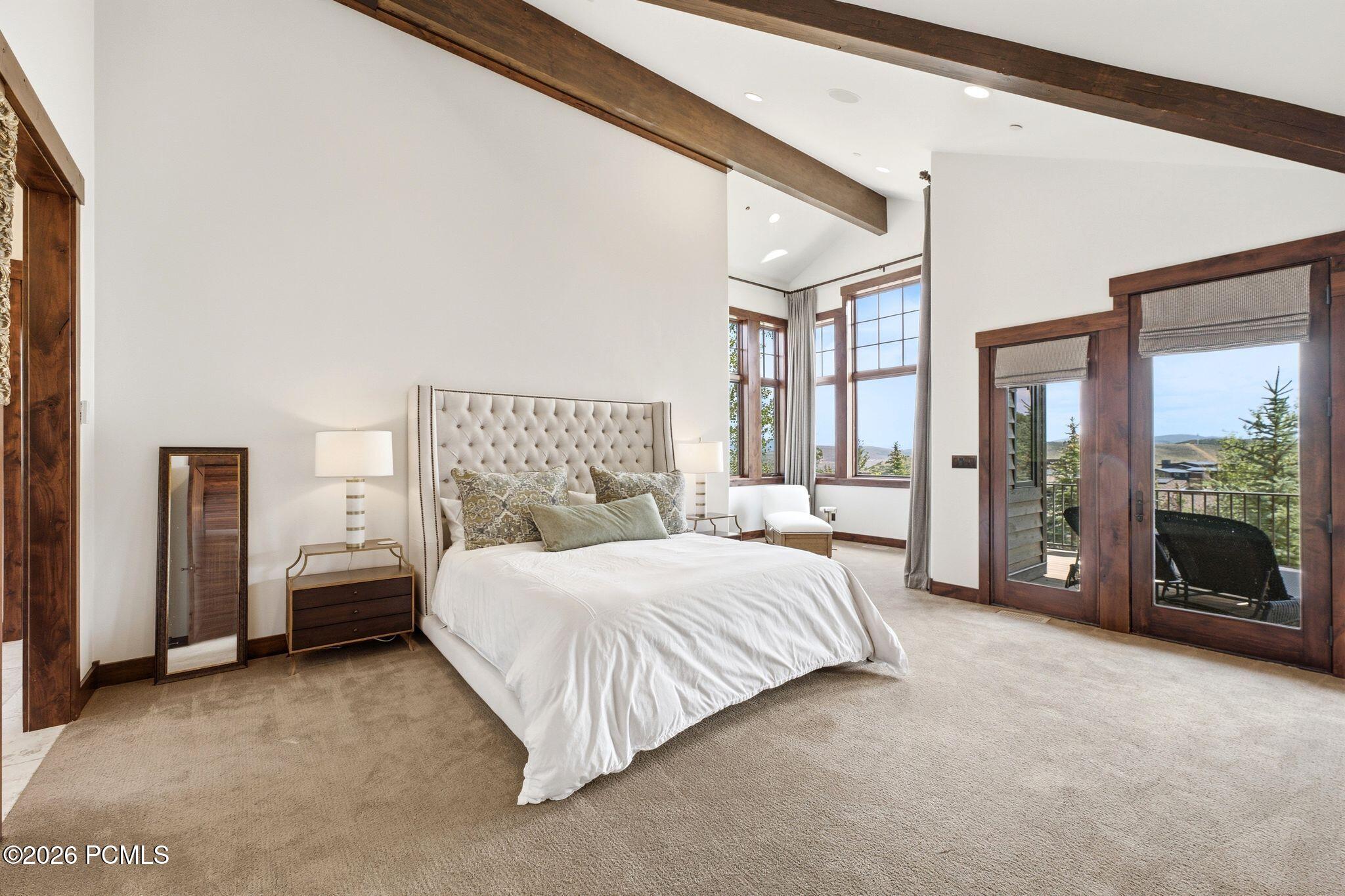 8235 N Sunrise Loop