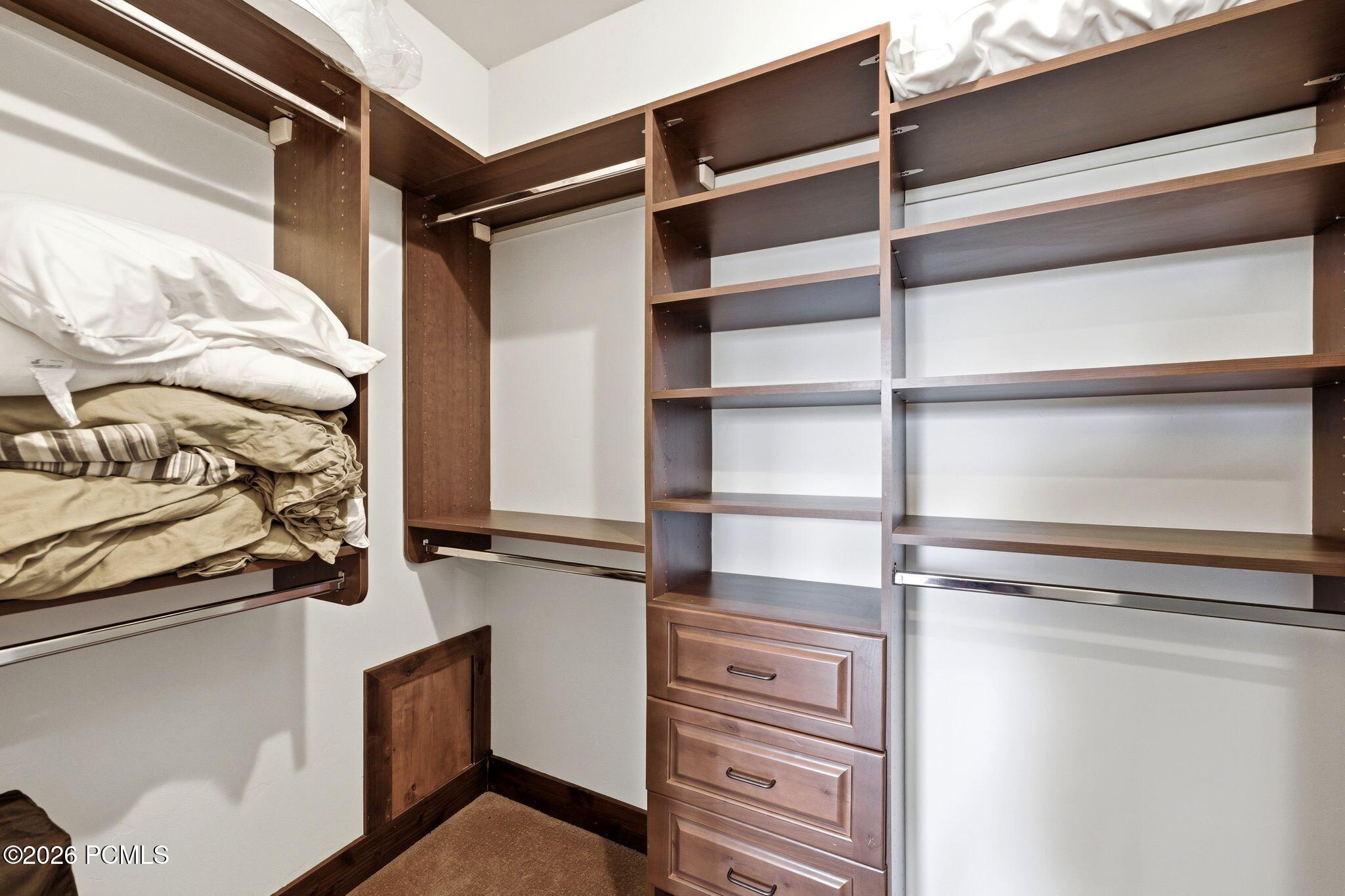 8235 N Sunrise Loop