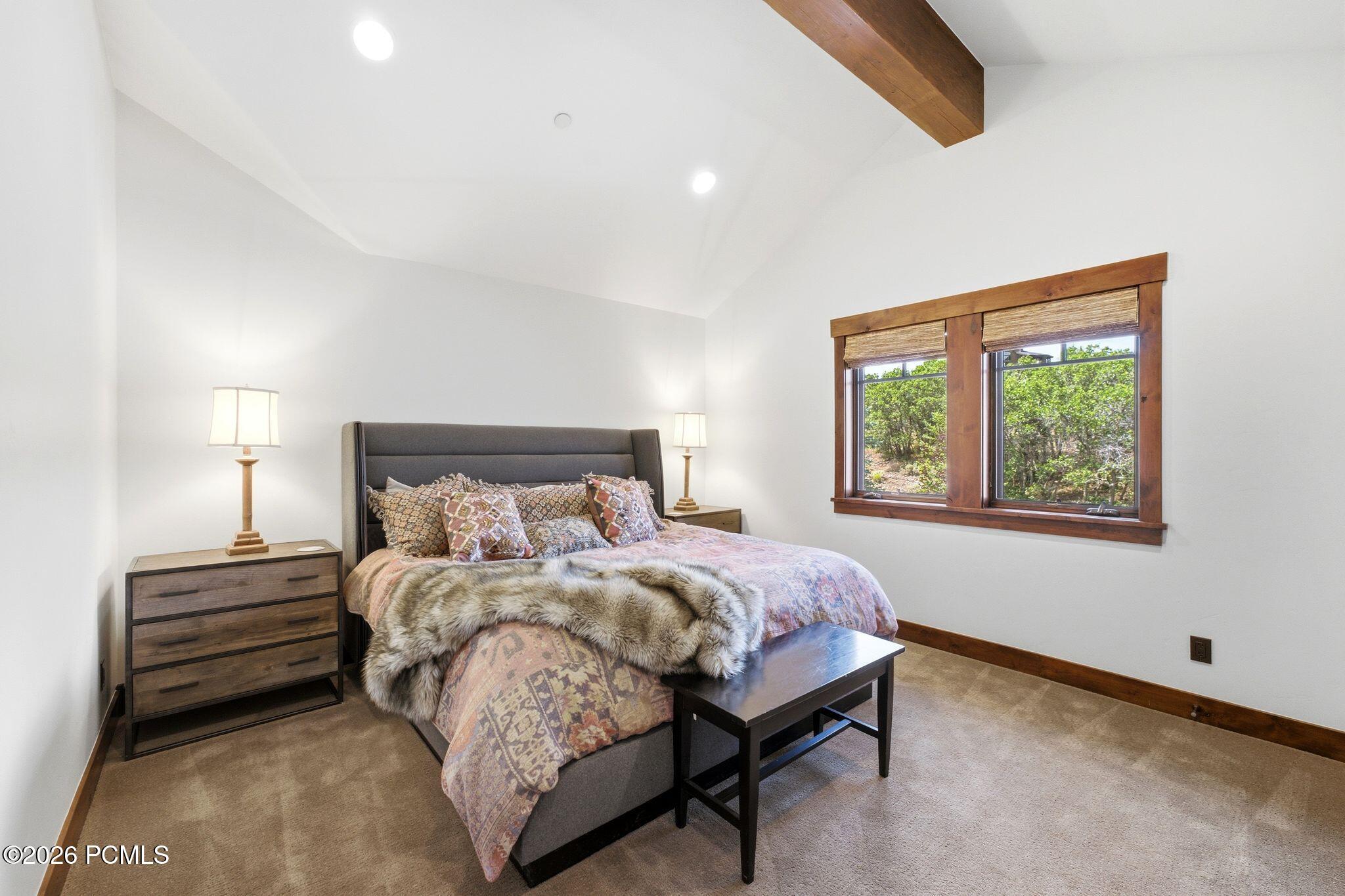 8235 N Sunrise Loop