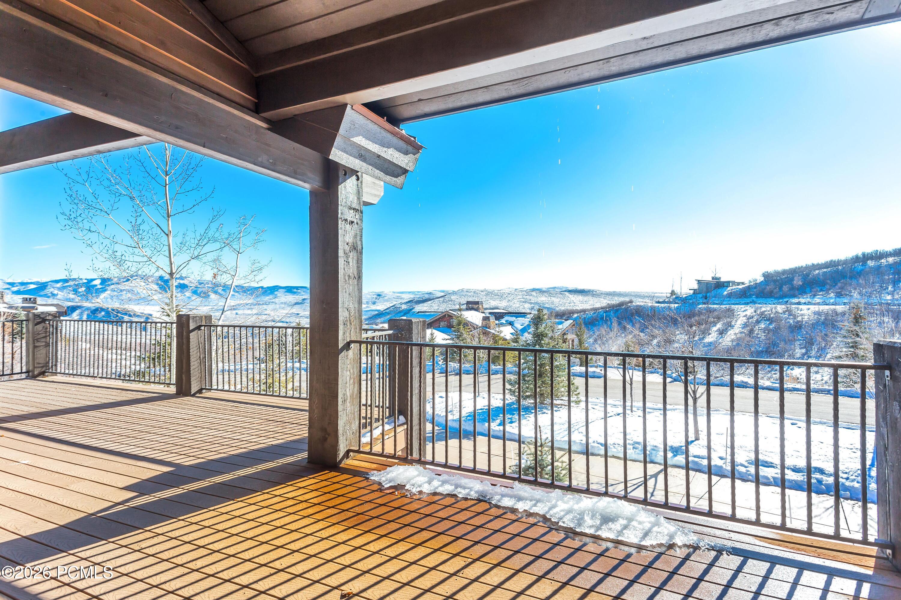 8235 N Sunrise Loop