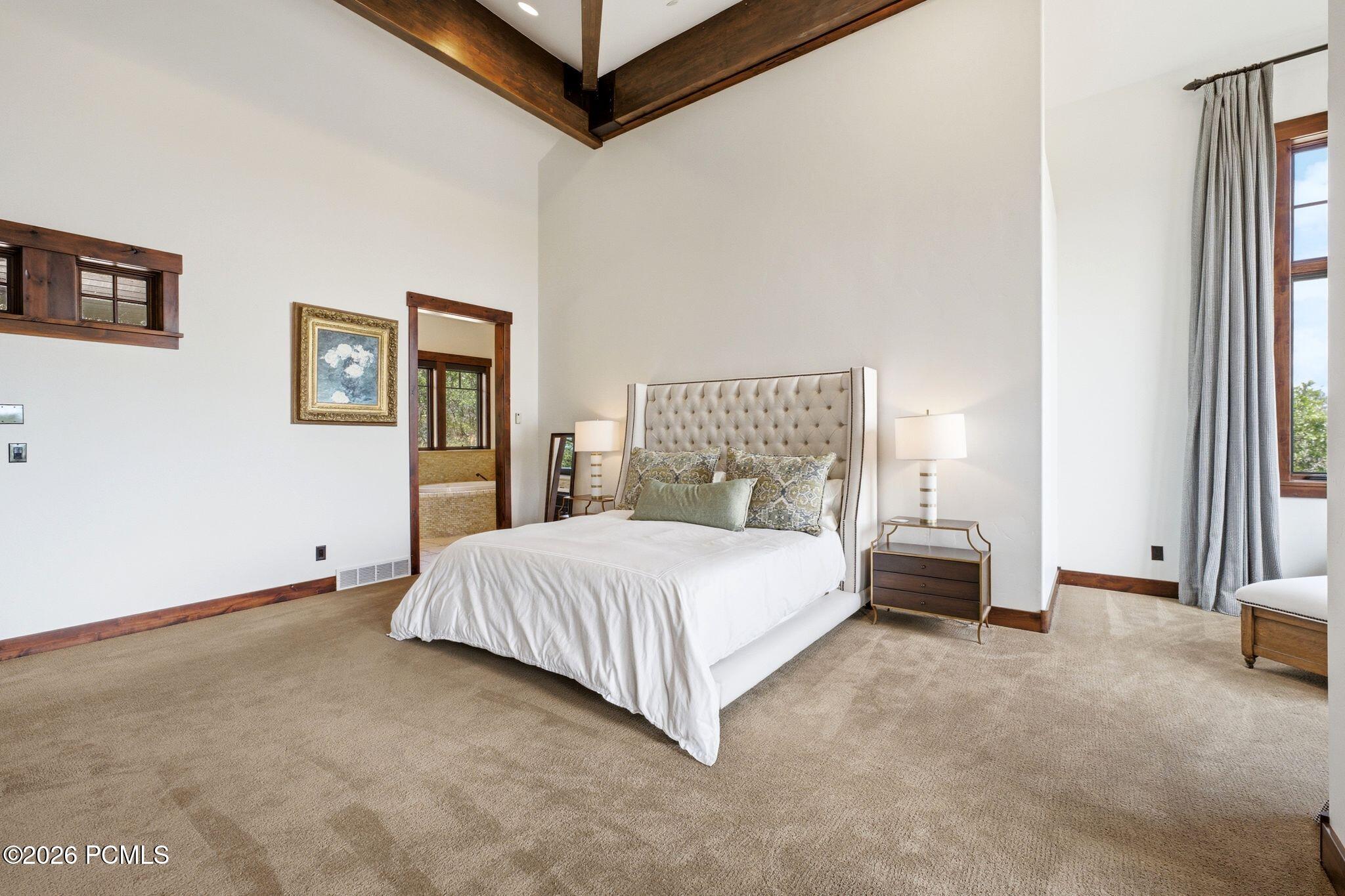 8235 N Sunrise Loop