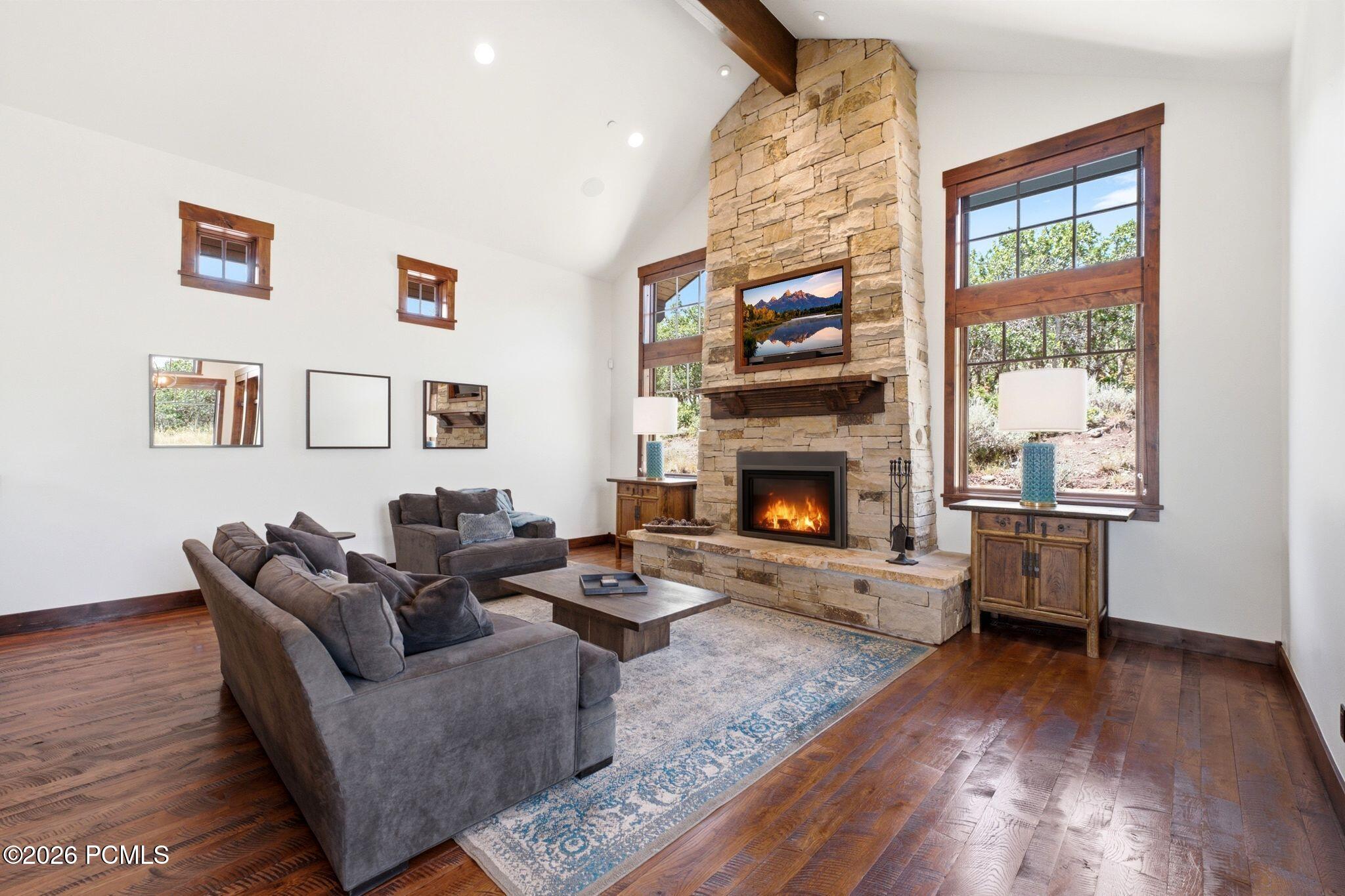 8235 N Sunrise Loop