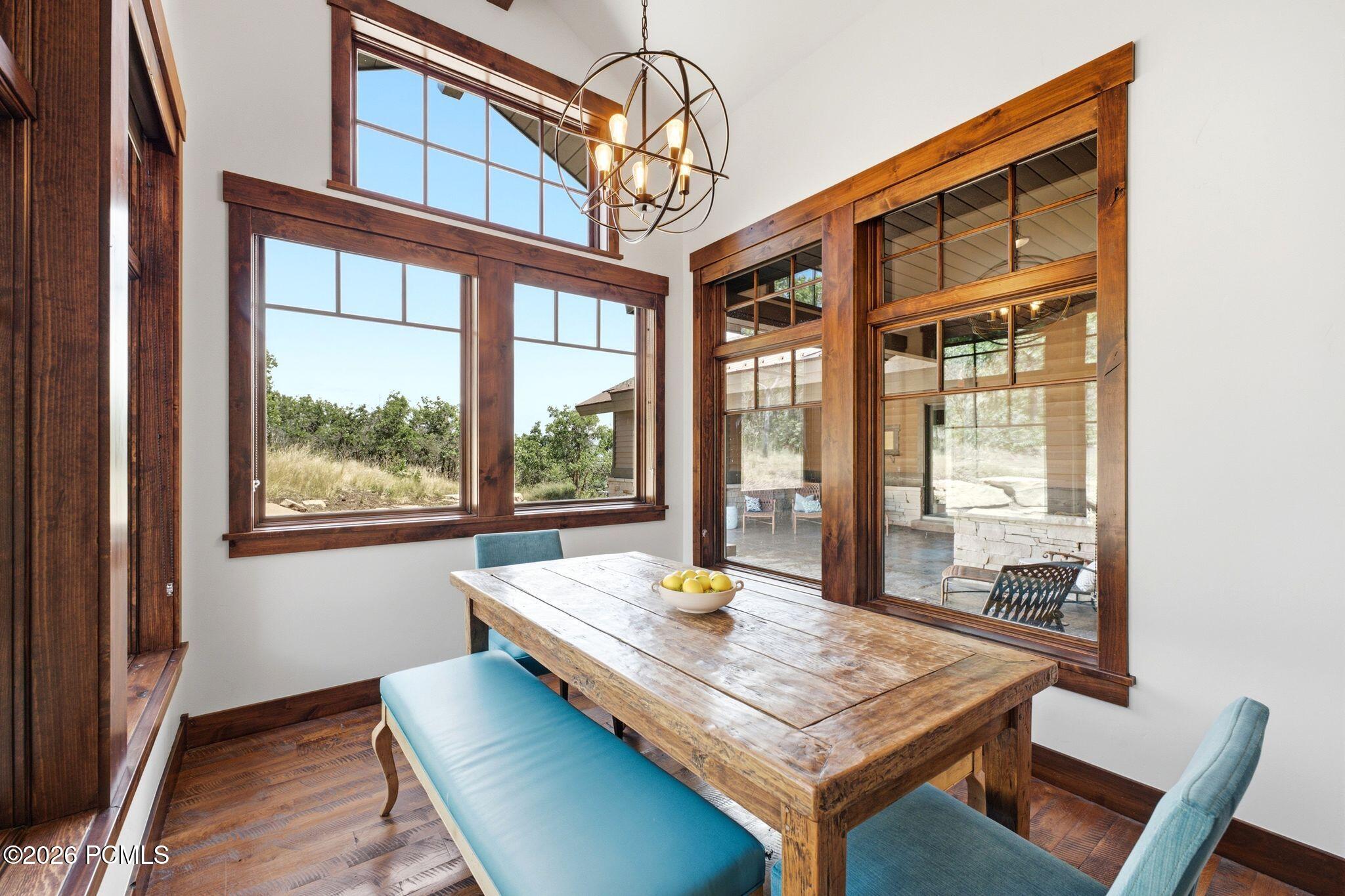 8235 N Sunrise Loop