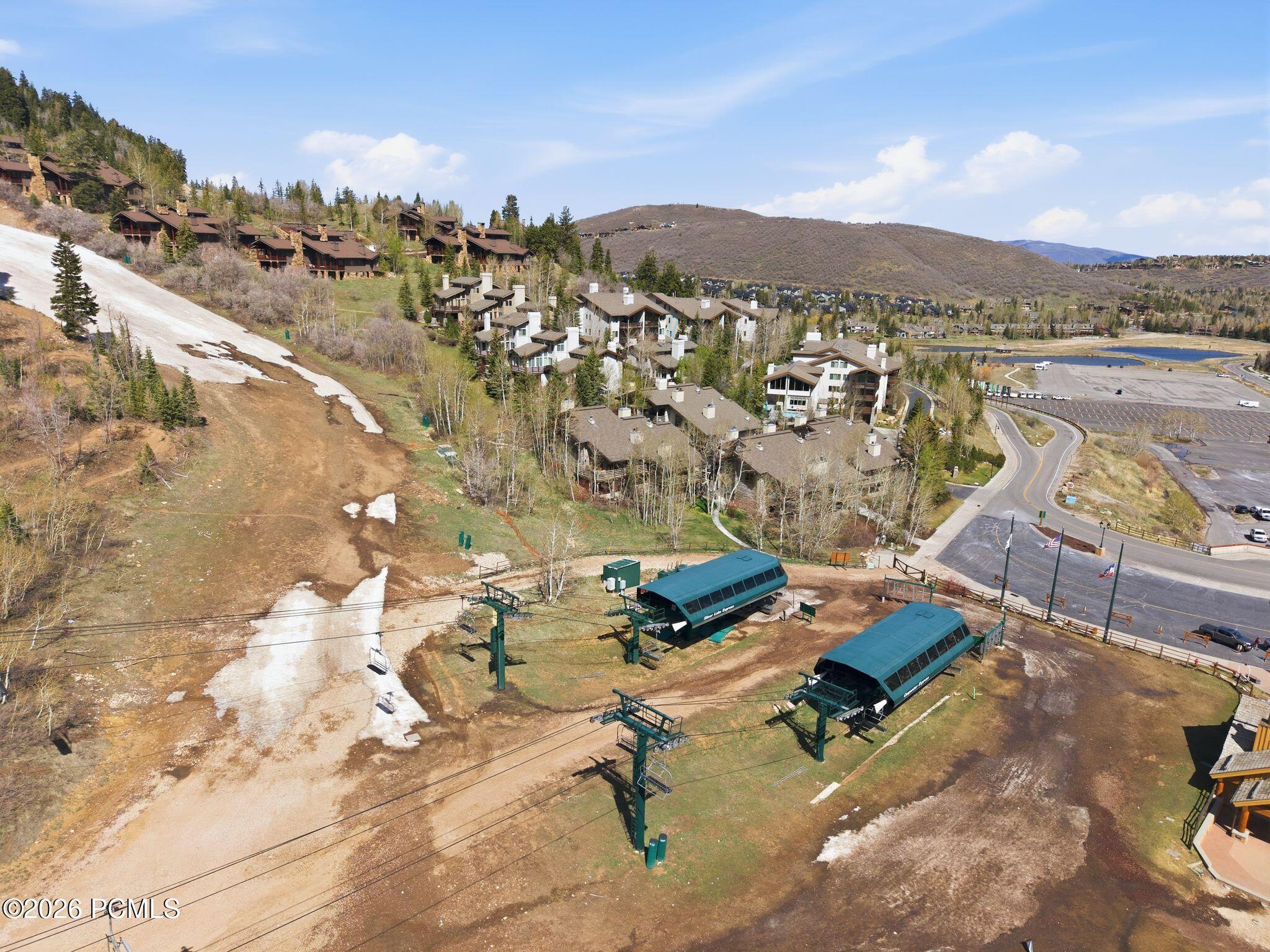 2100 Deer Valley Drive 5