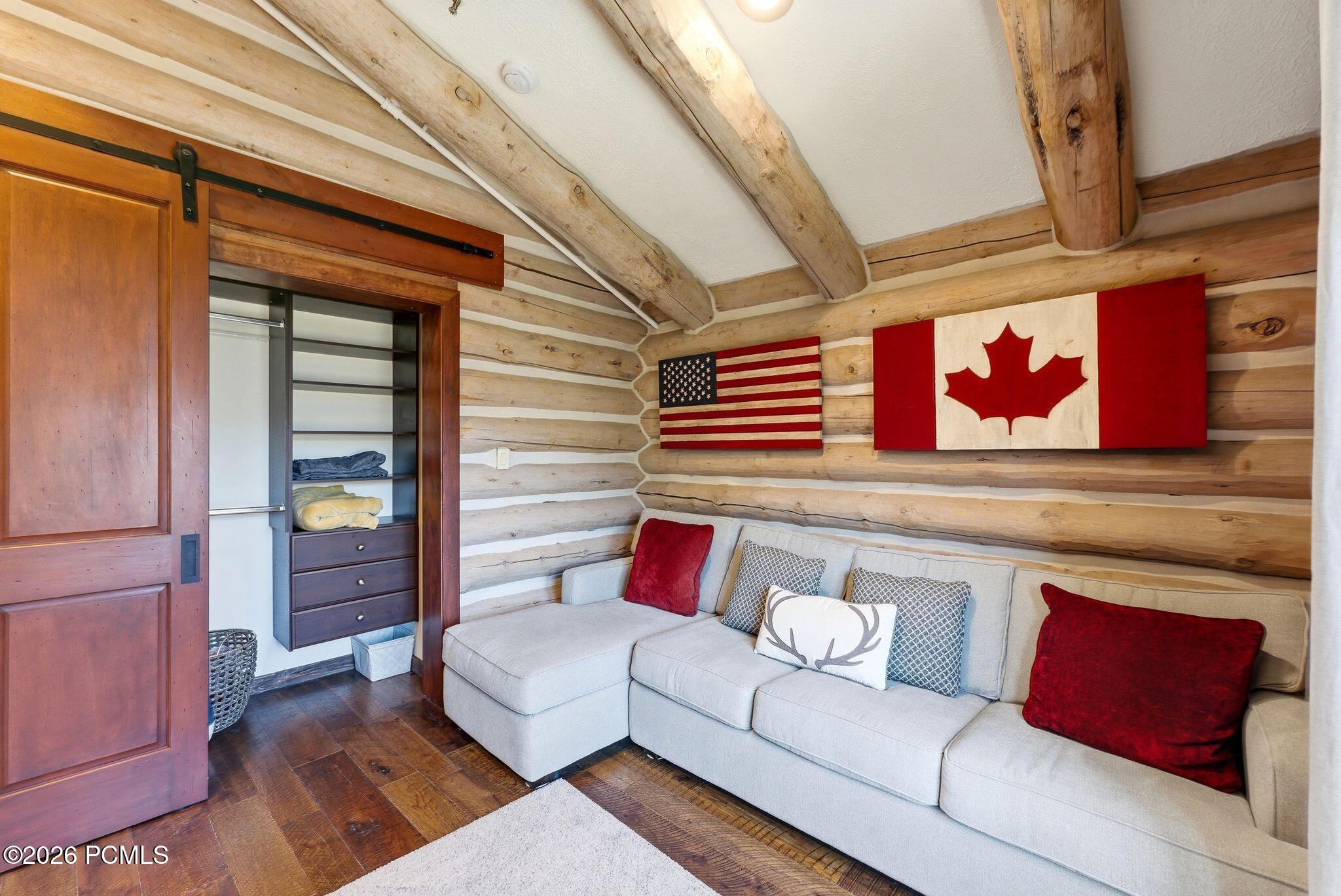 2100 Deer Valley Drive 5