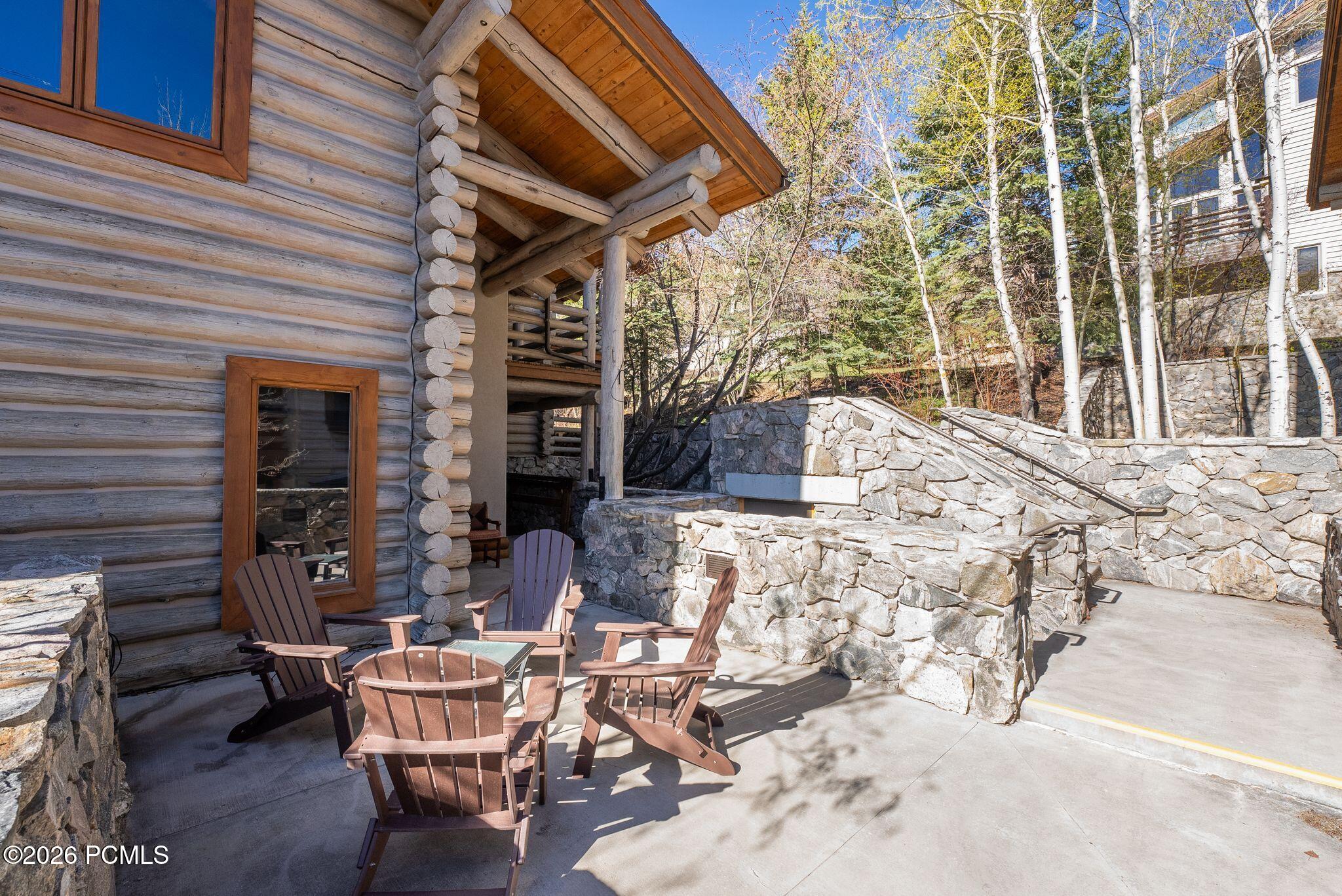 2100 Deer Valley Drive 5