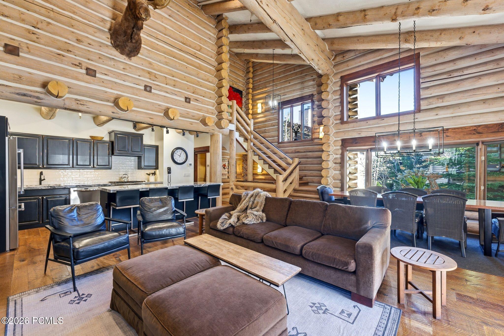 2100 Deer Valley Drive 5