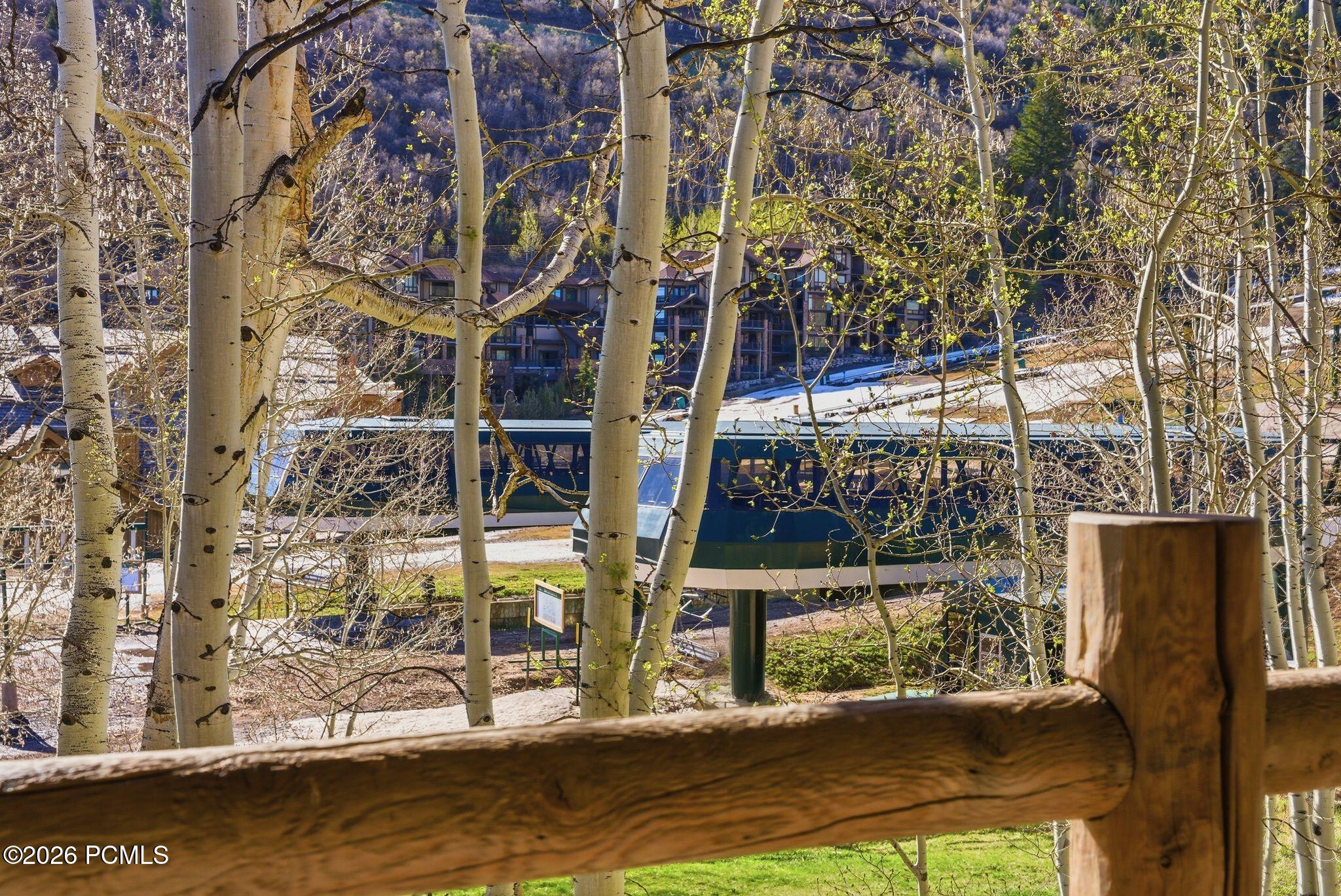 2100 Deer Valley Drive 5