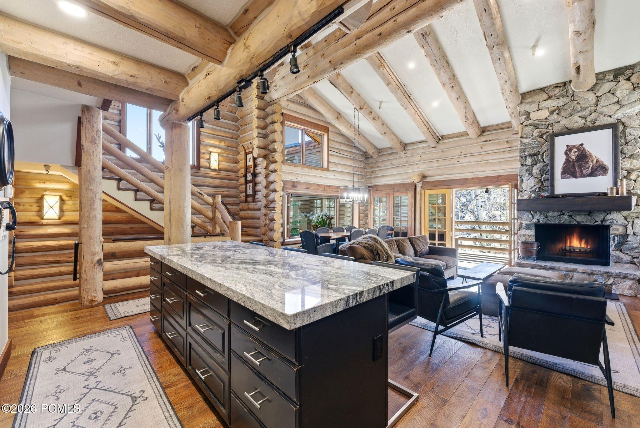 2100 Deer Valley Drive 5