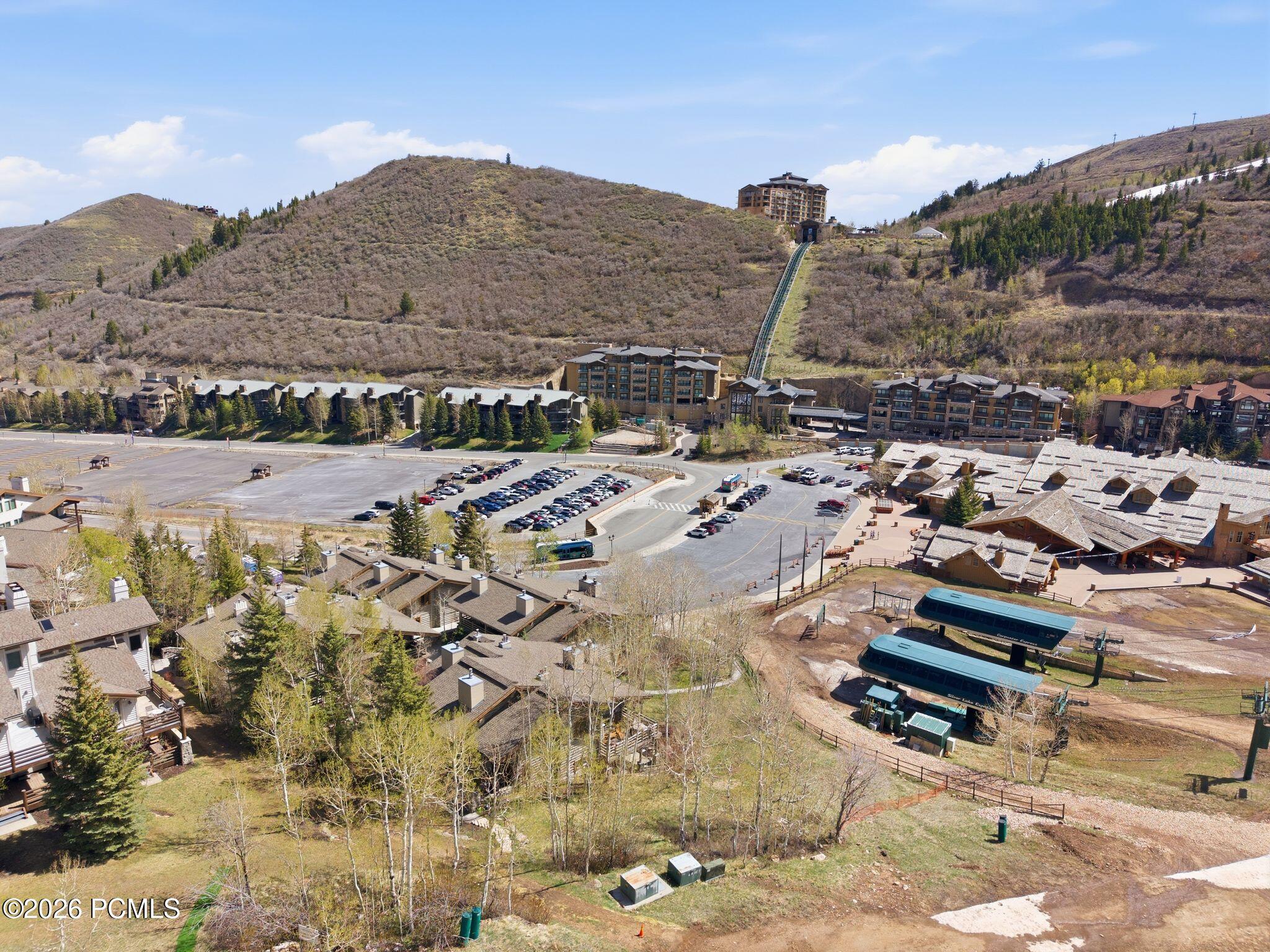 2100 Deer Valley Drive 5