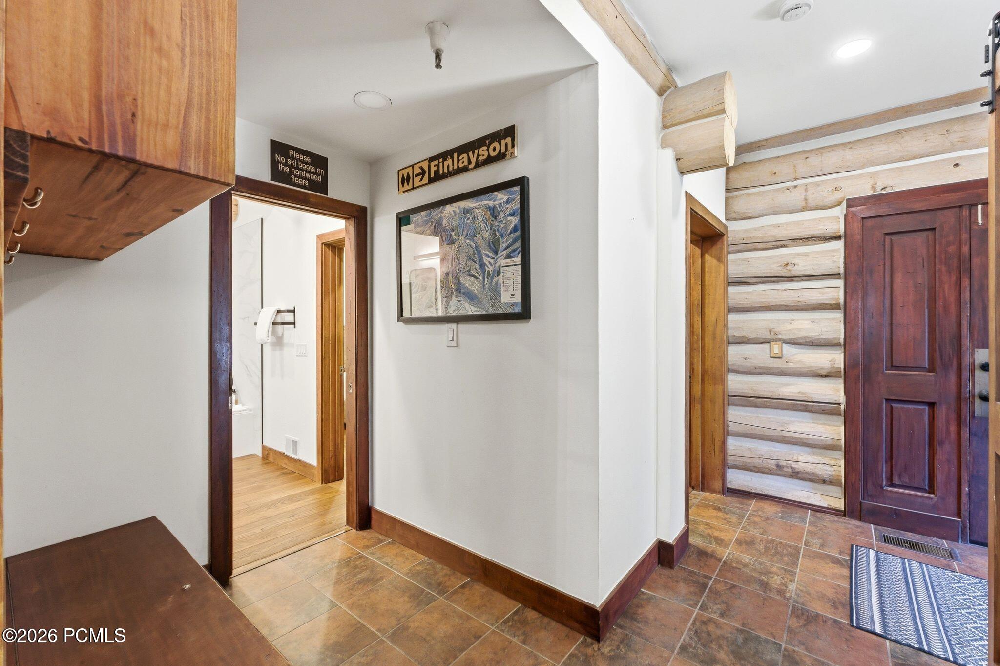 2100 Deer Valley Drive 5