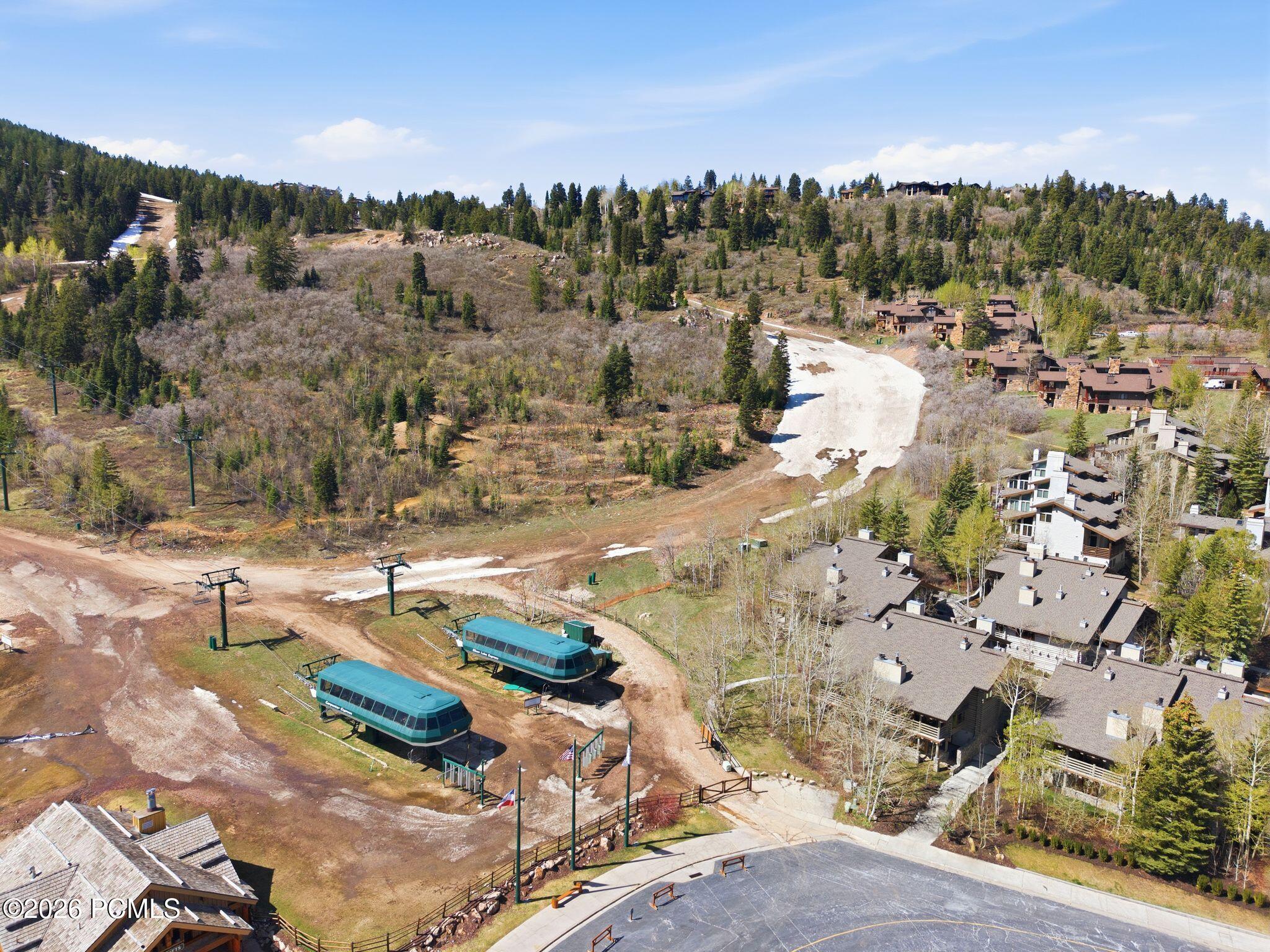 2100 Deer Valley Drive 5