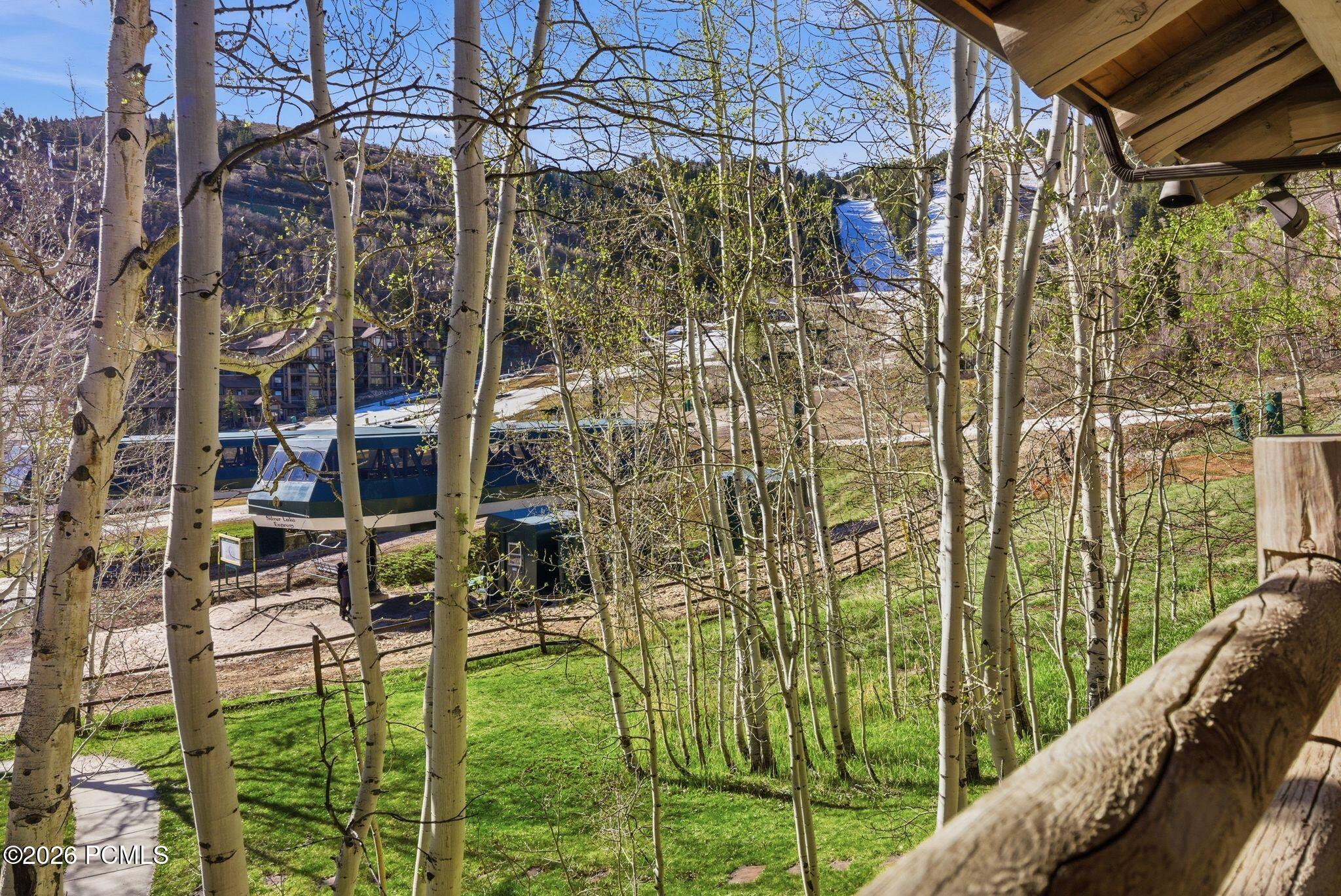 2100 Deer Valley Drive 5