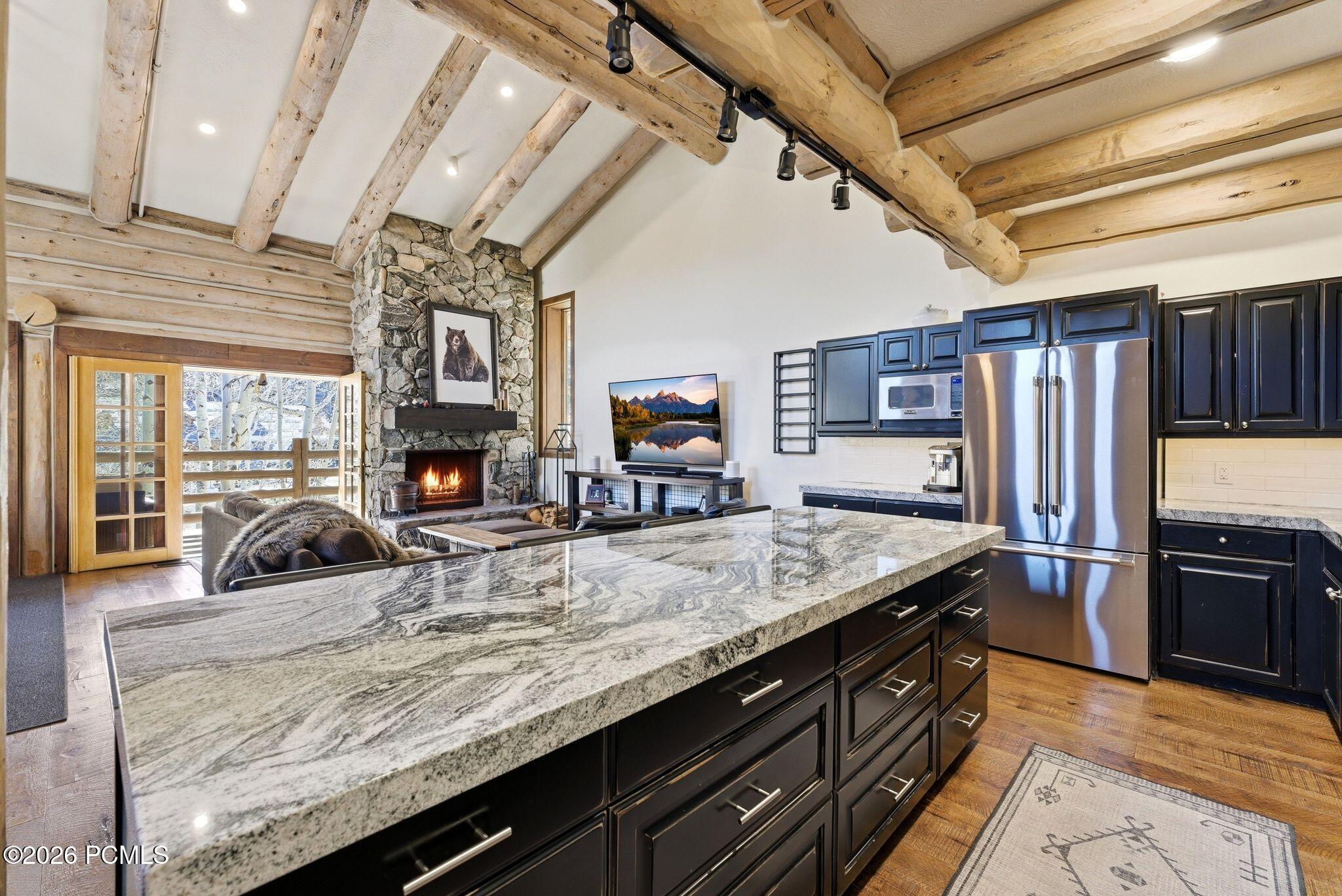 2100 Deer Valley Drive 5