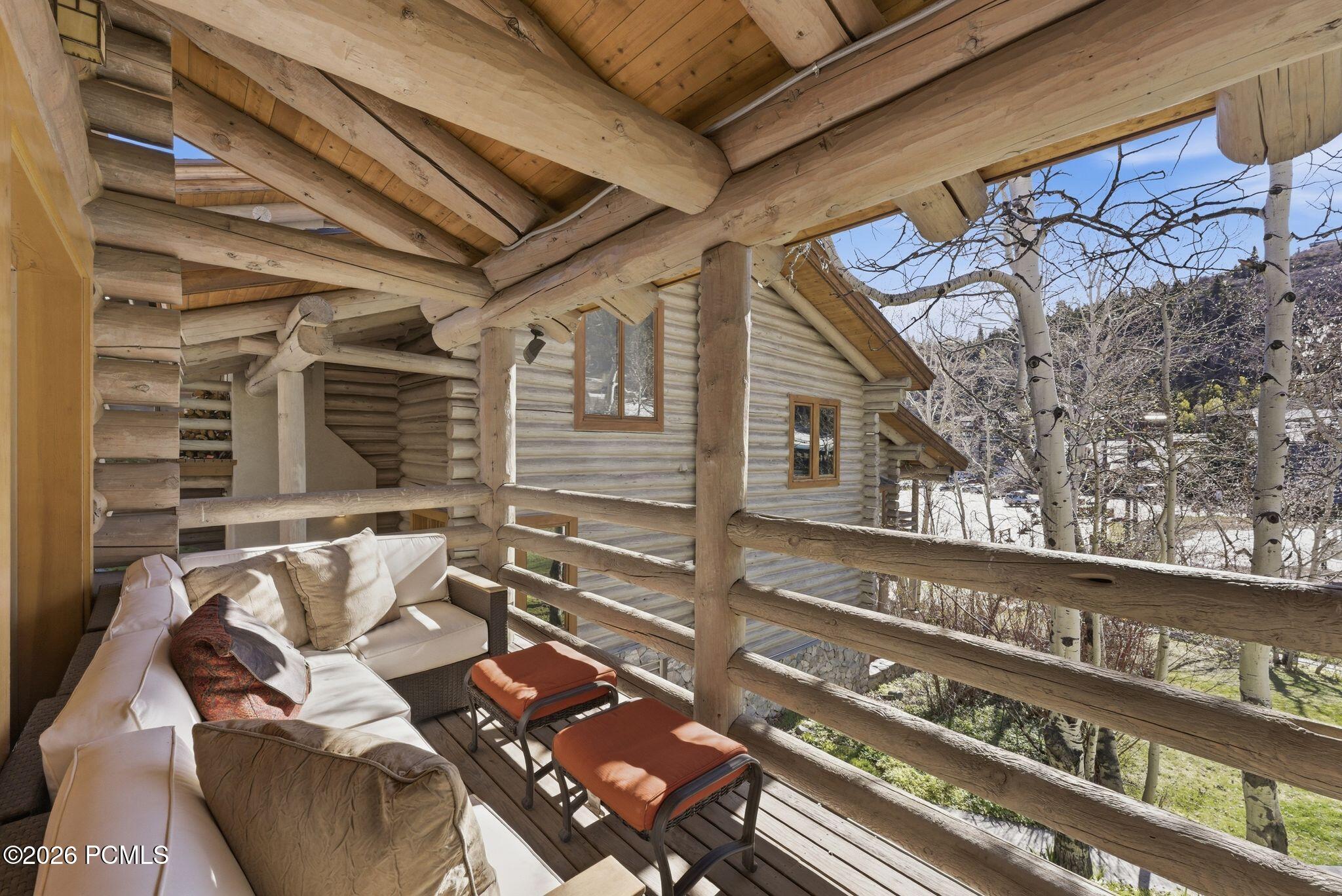 2100 Deer Valley Drive 5