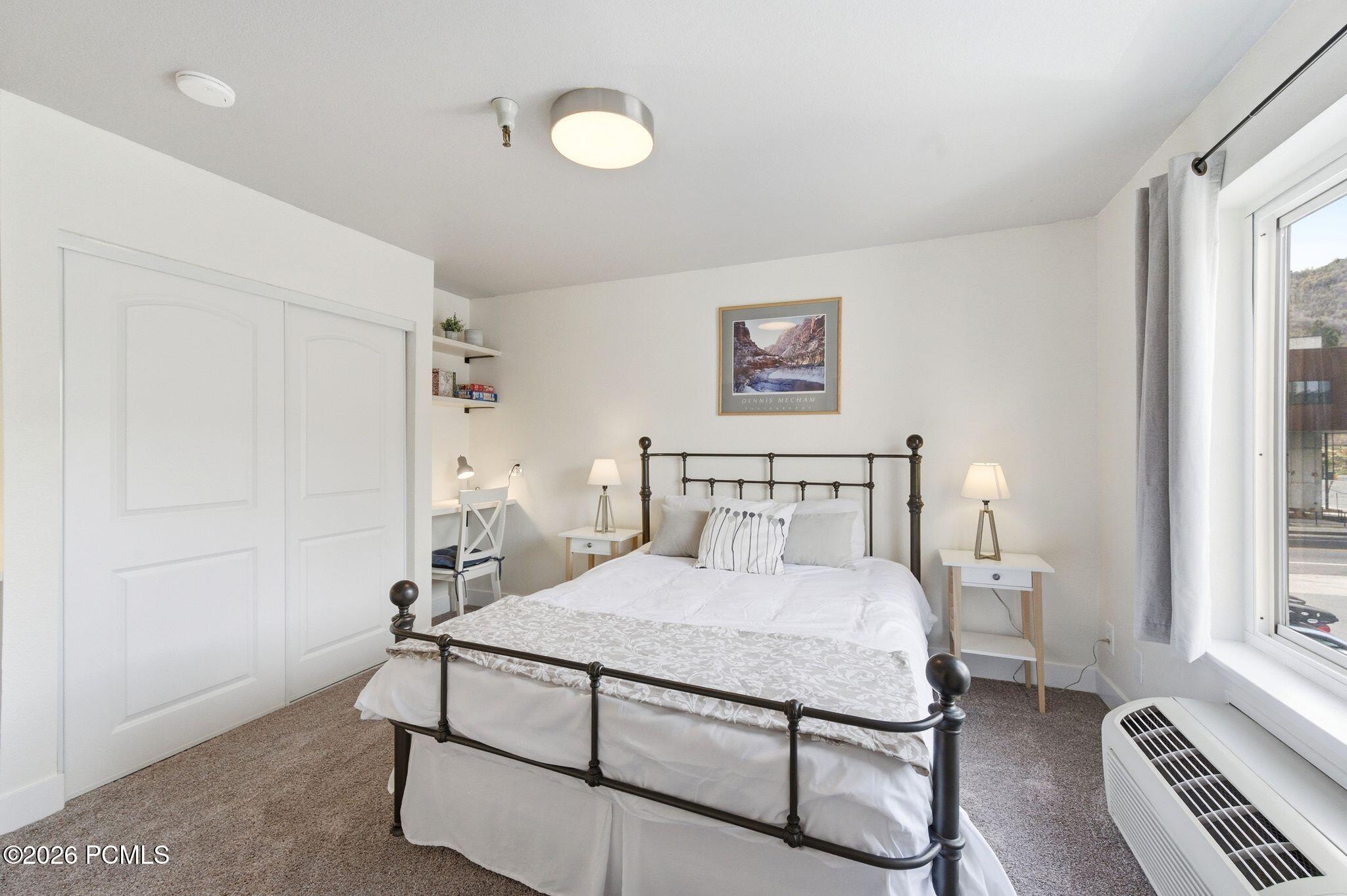 1940 Prospector Avenue 305