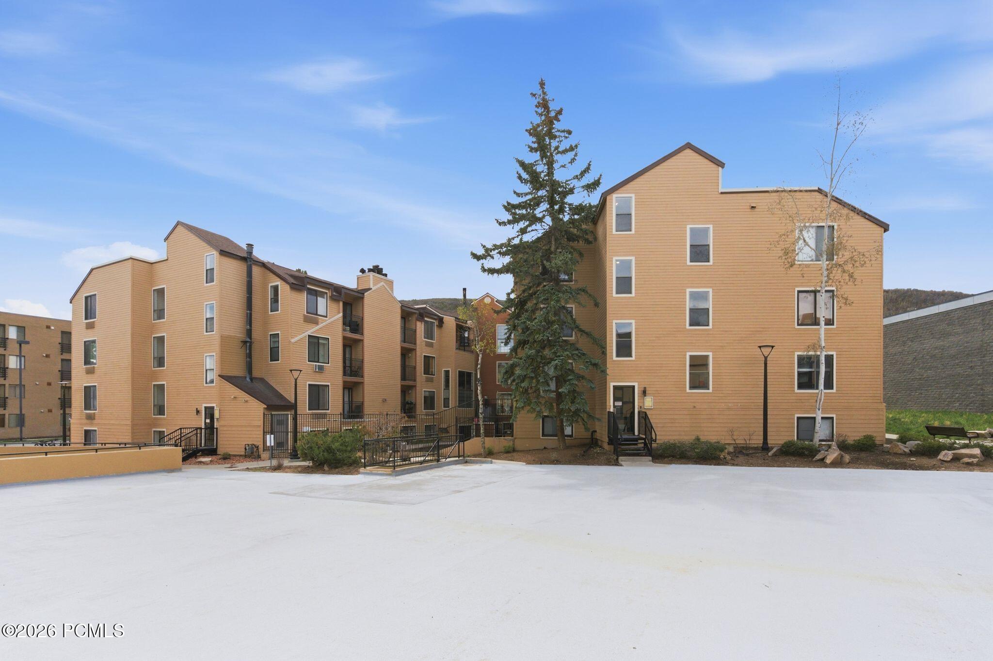 1940 Prospector Avenue 305