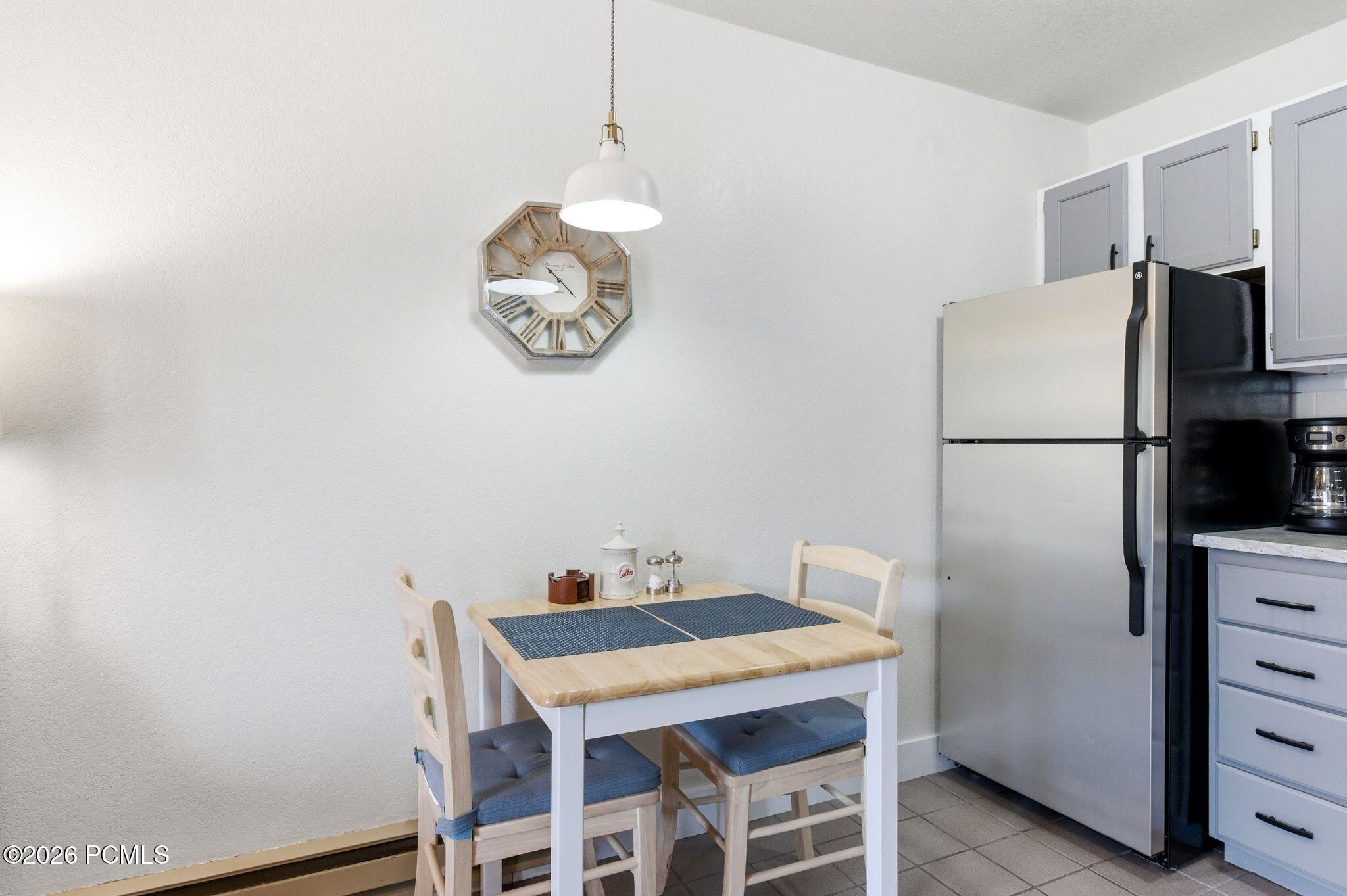 1940 Prospector Avenue 305