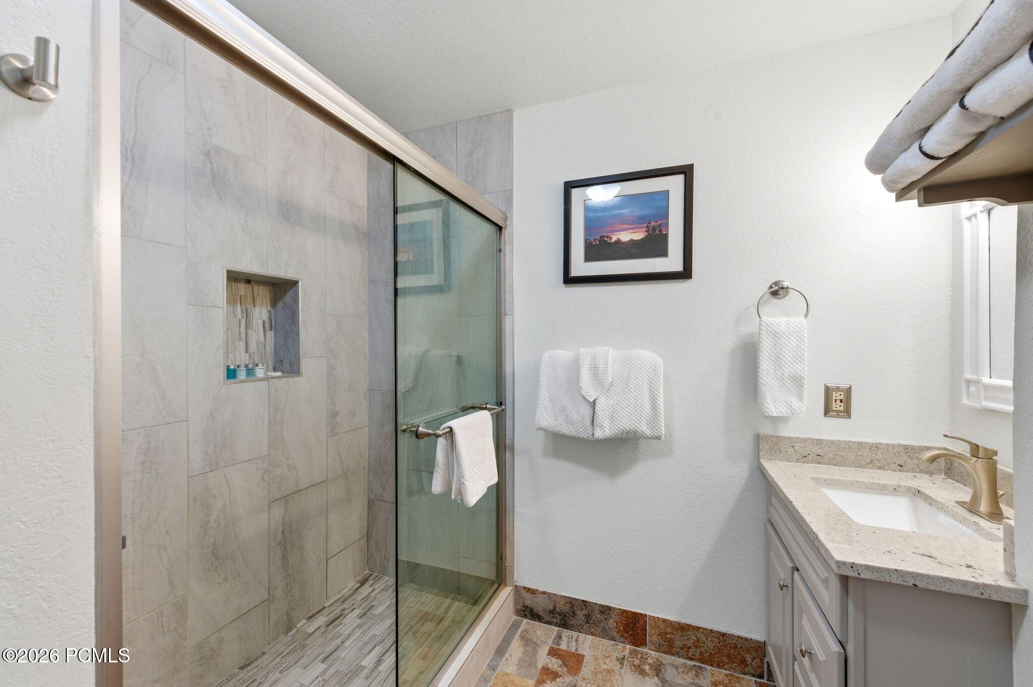 1940 Prospector Avenue 305