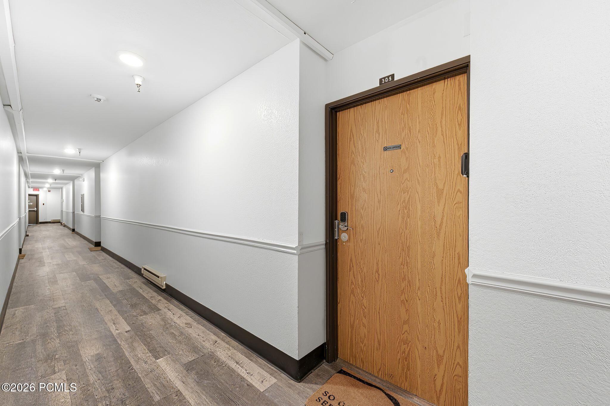 1940 Prospector Avenue 305