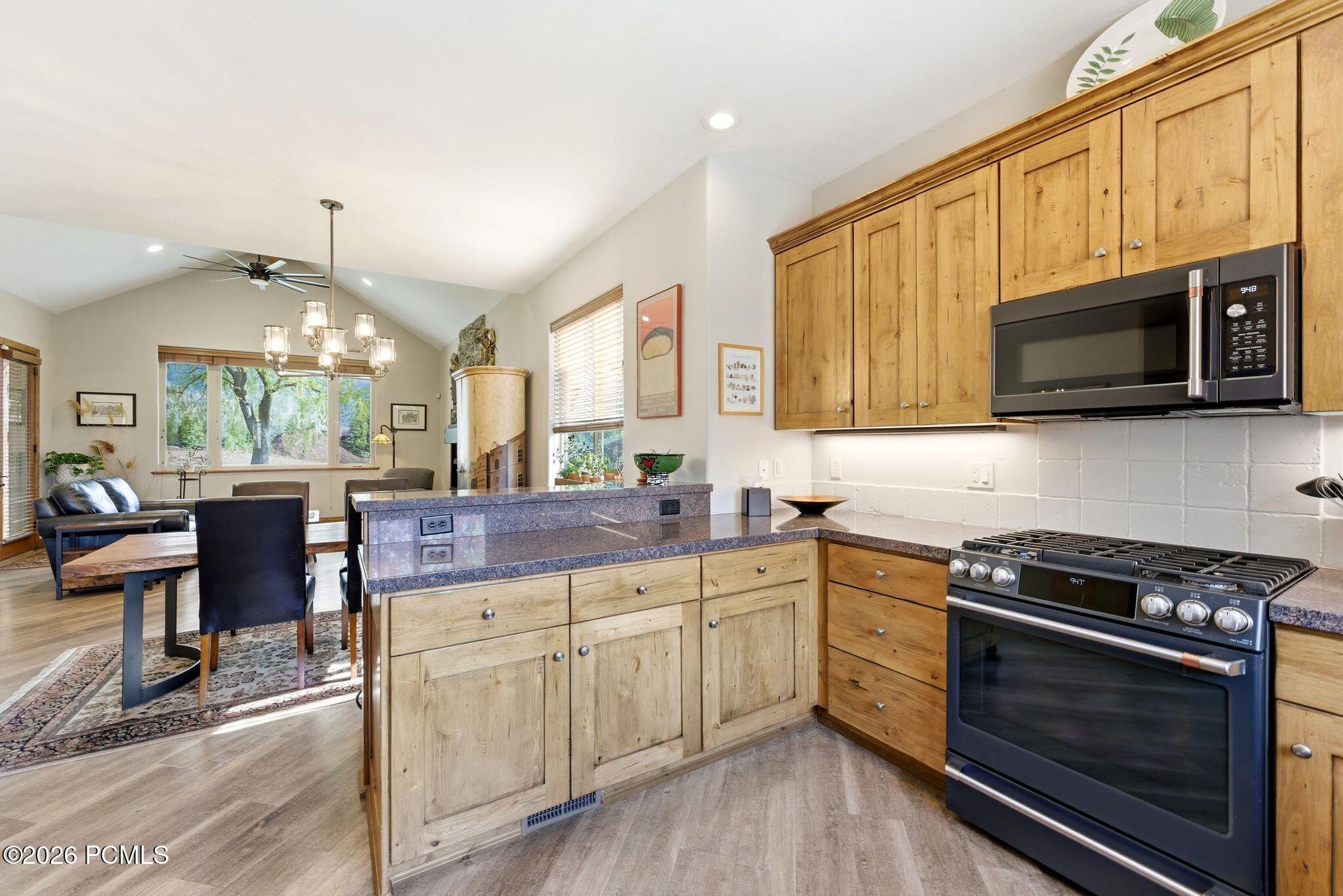 1096 Turnberry Court