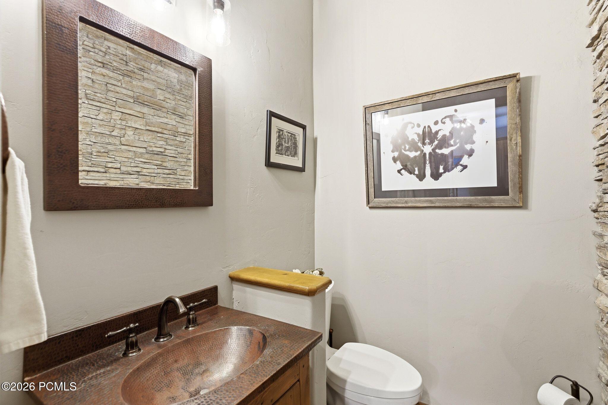 1096 Turnberry Court