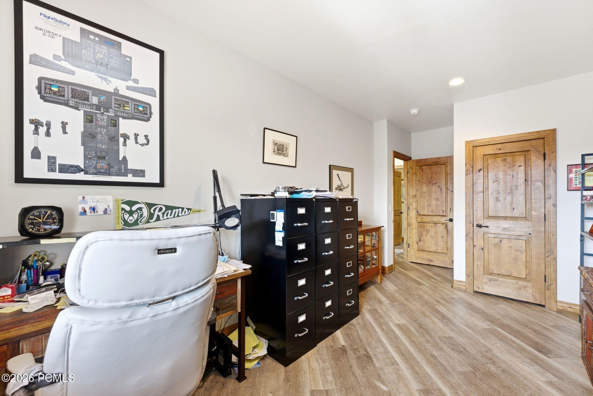 1096 Turnberry Court