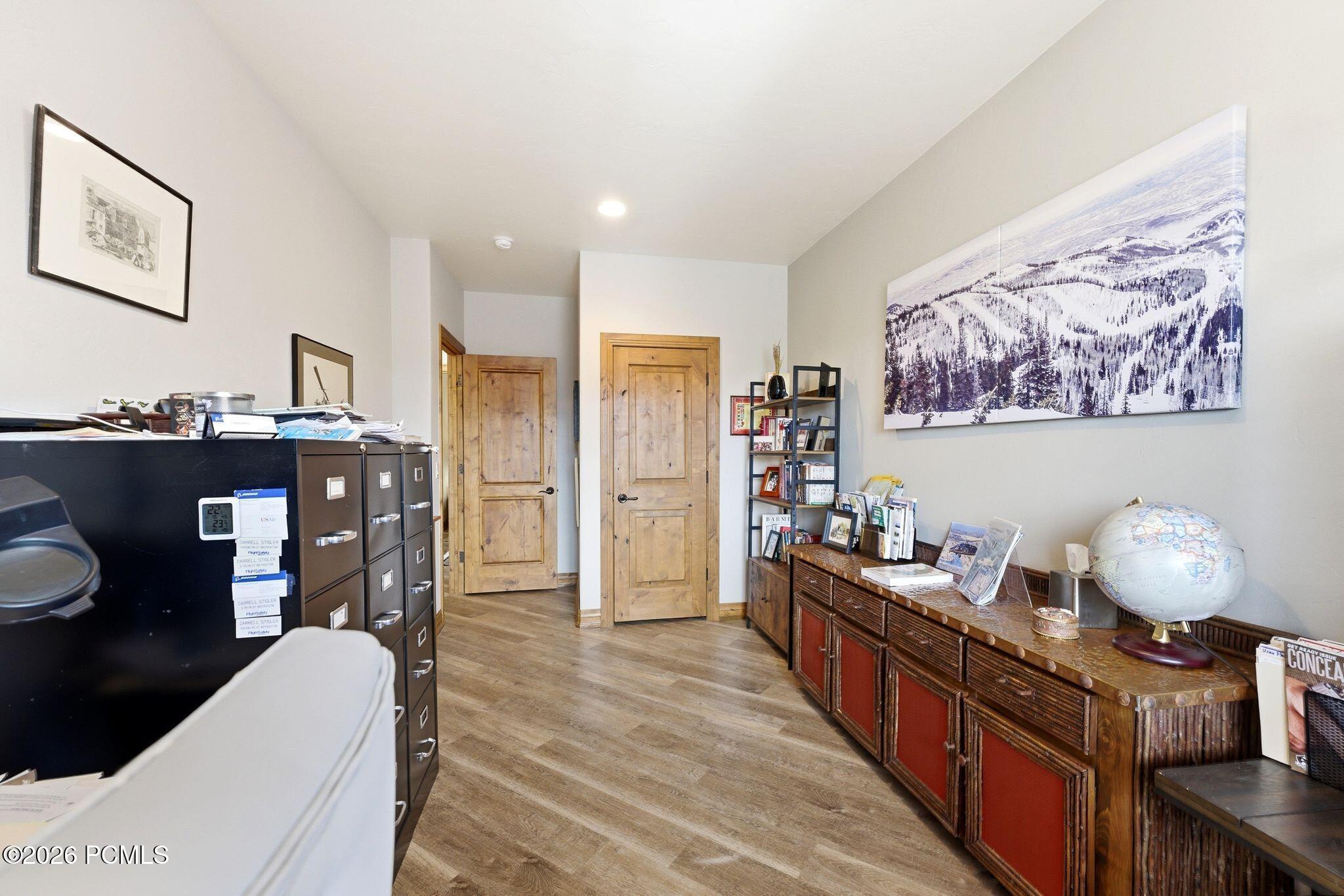 1096 Turnberry Court