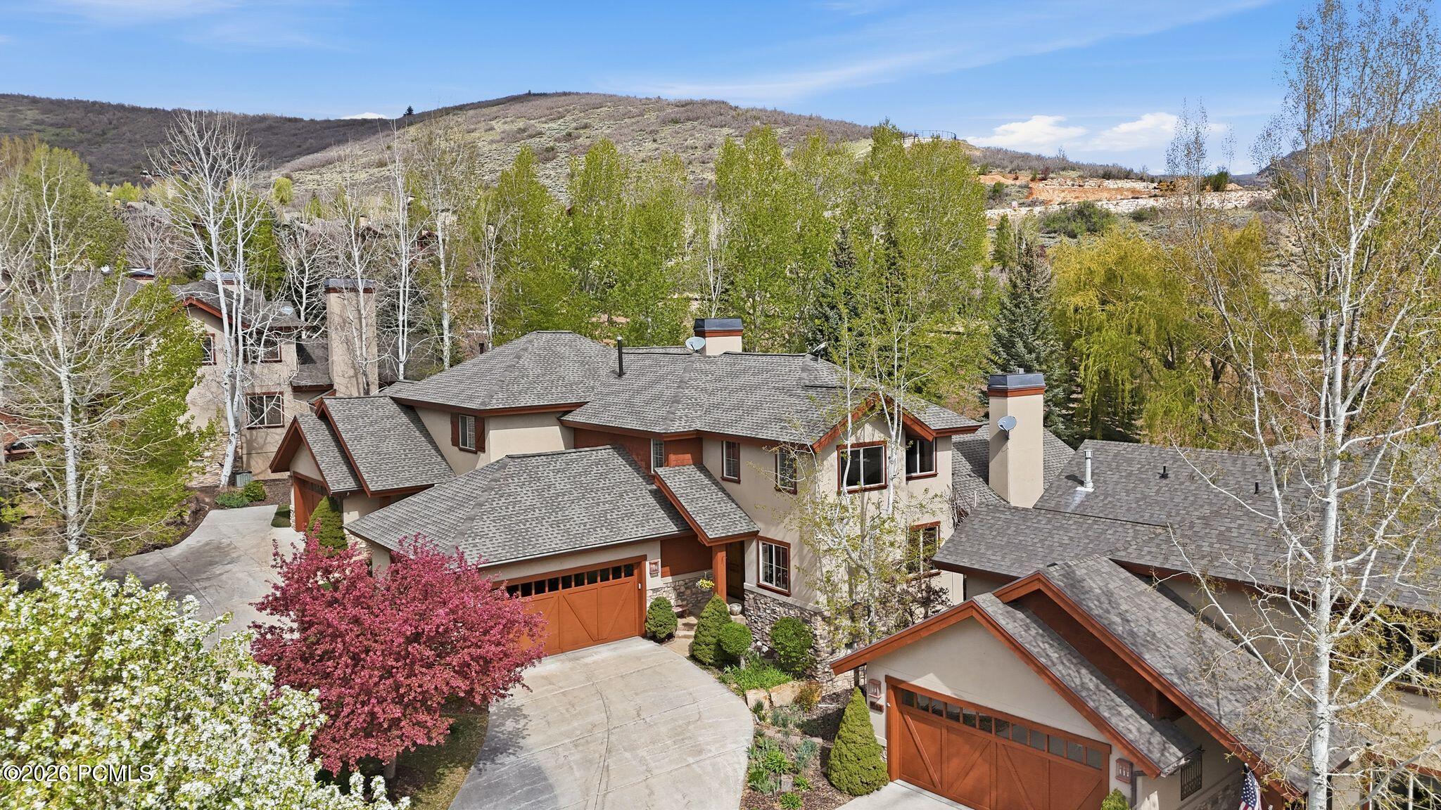 1096 Turnberry Court