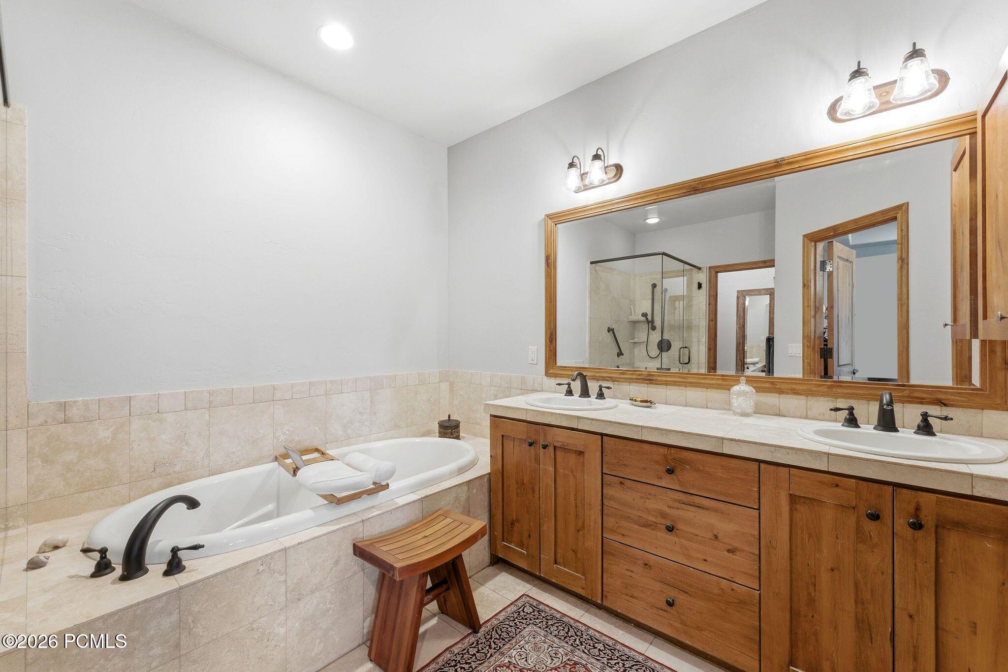 1096 Turnberry Court