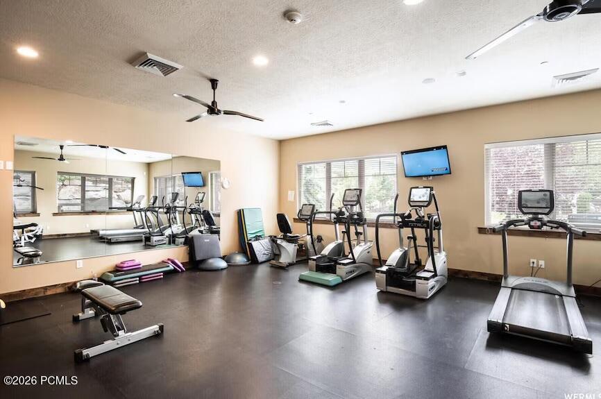 13595 N Hillclimb Lane