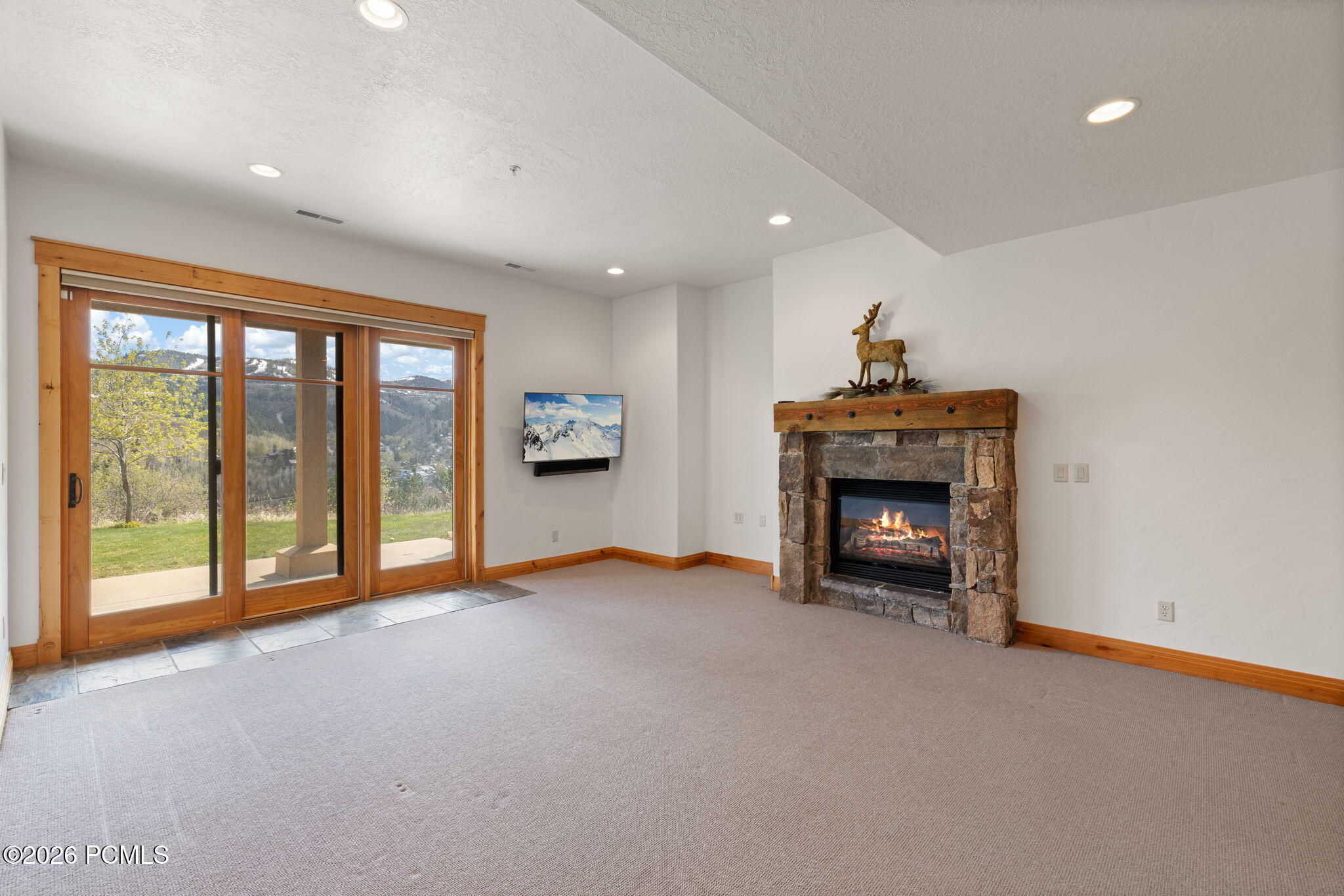 1215 Silver Oak Court 4