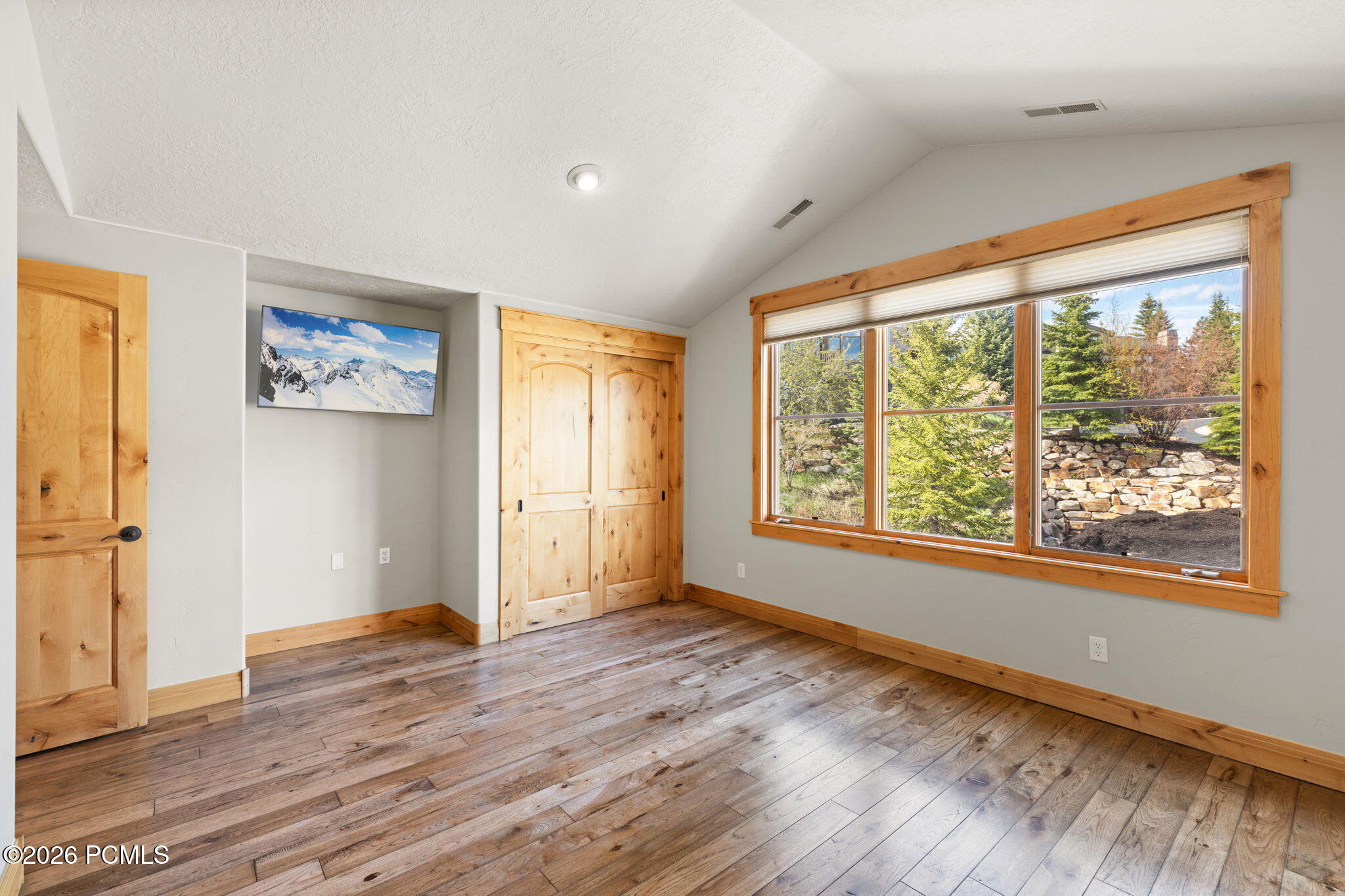 1215 Silver Oak Court 4