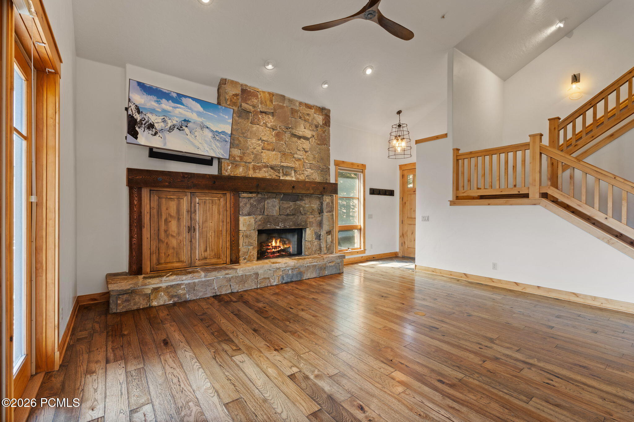 1215 Silver Oak Court 4