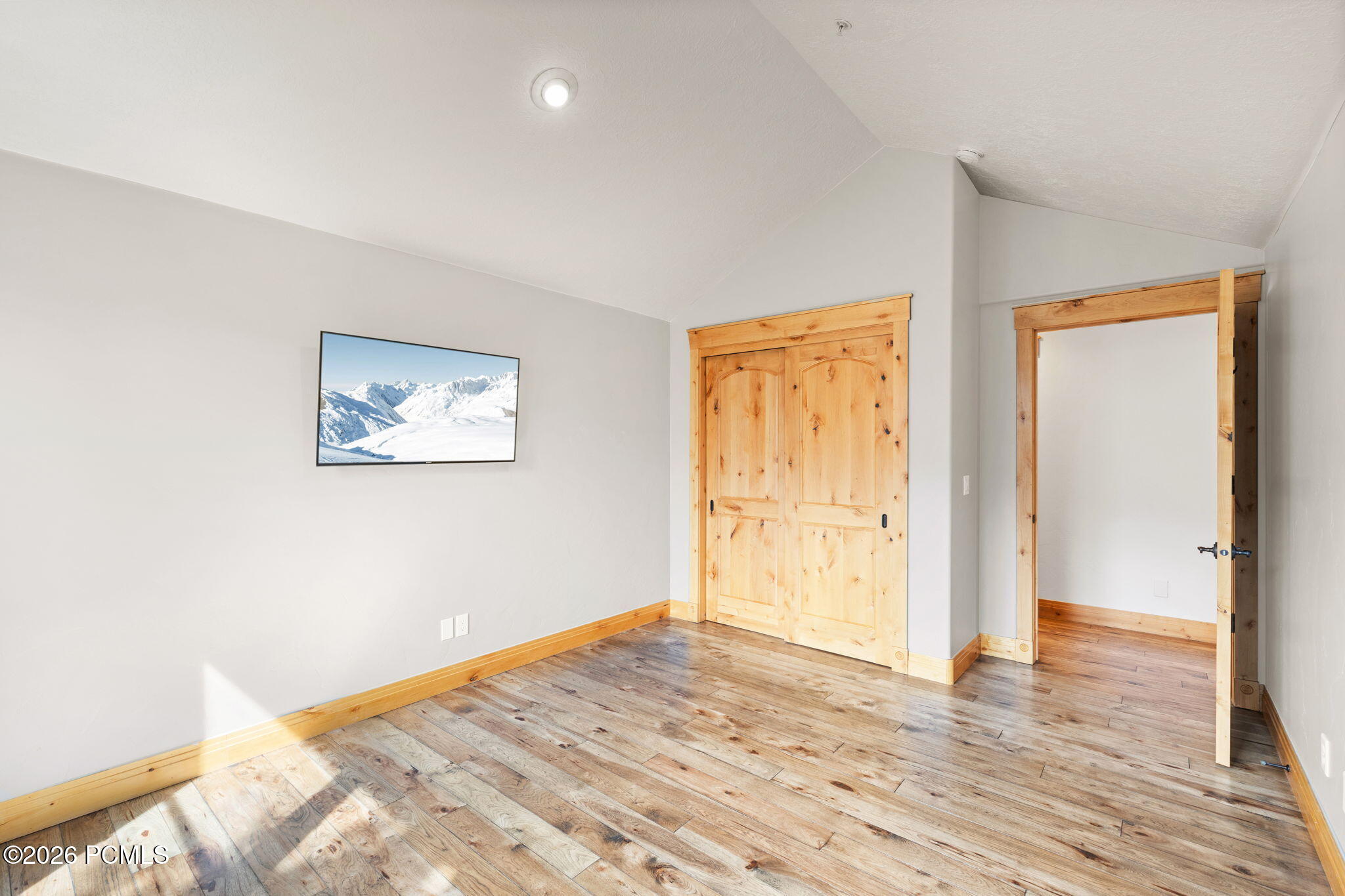 1215 Silver Oak Court 4