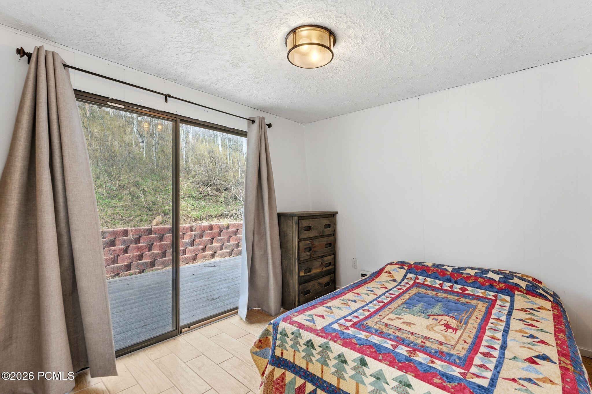 163 Mount Aerie Upper Loop