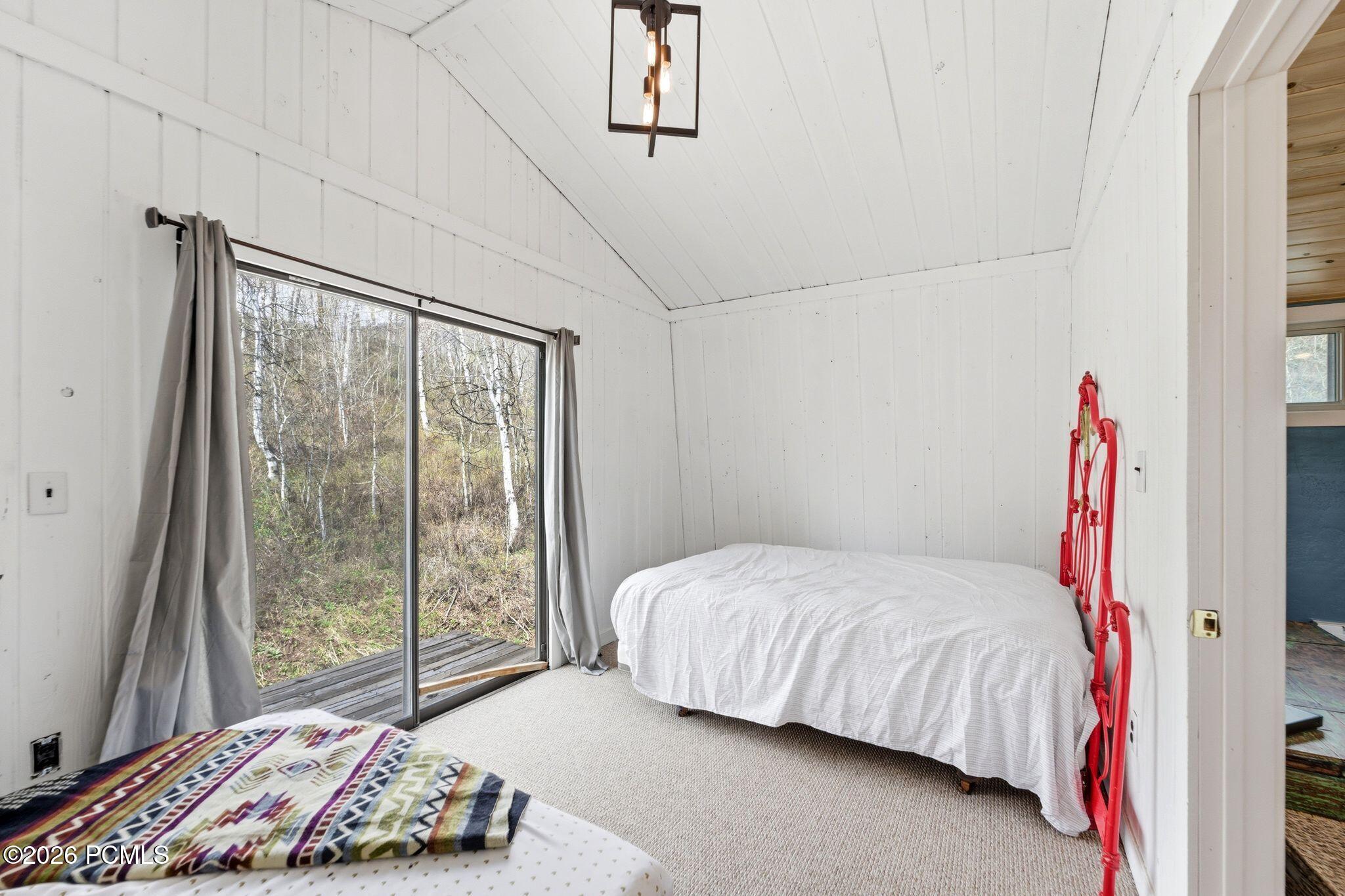 163 Mount Aerie Upper Loop