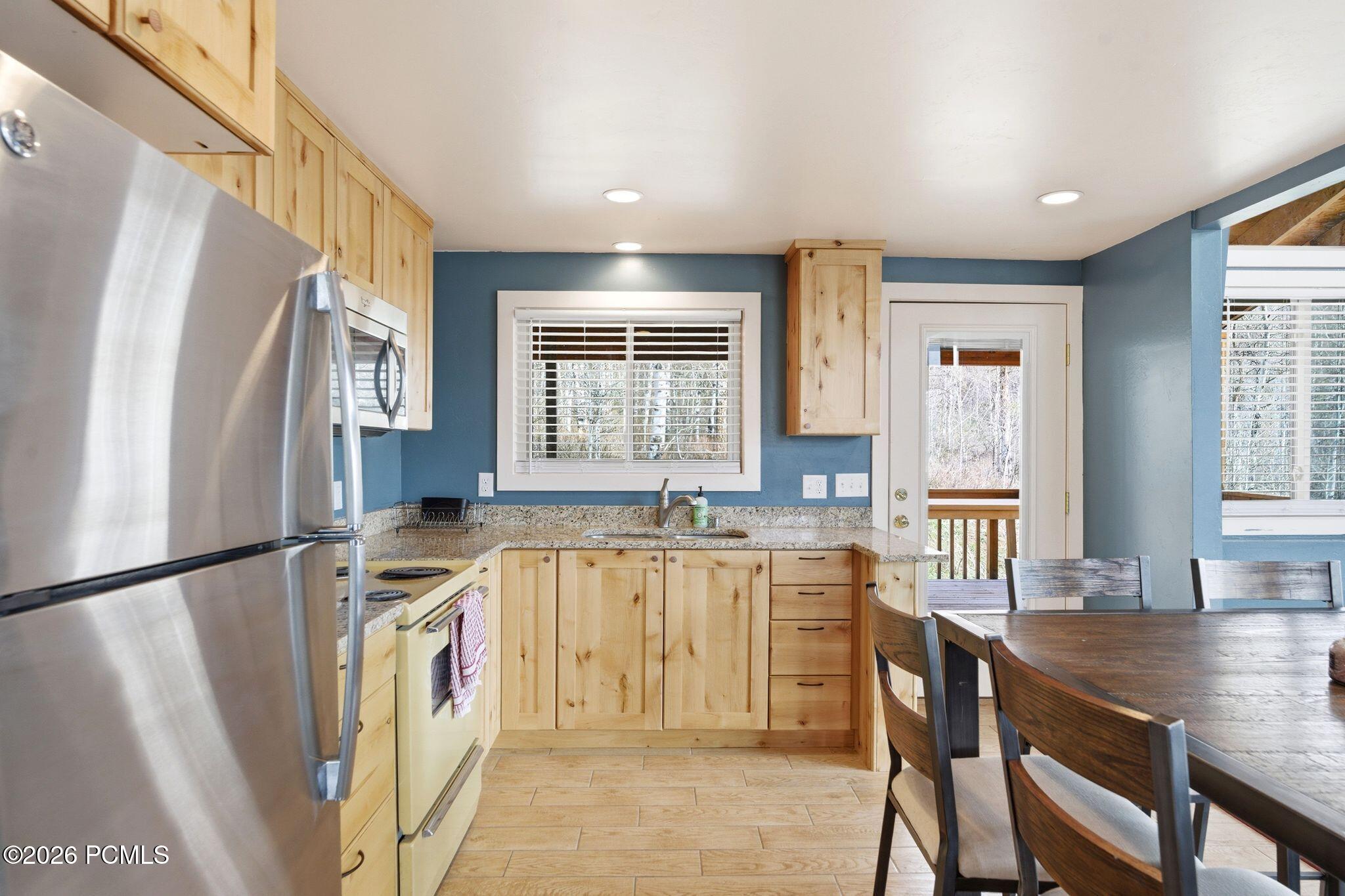 163 Mount Aerie Upper Loop