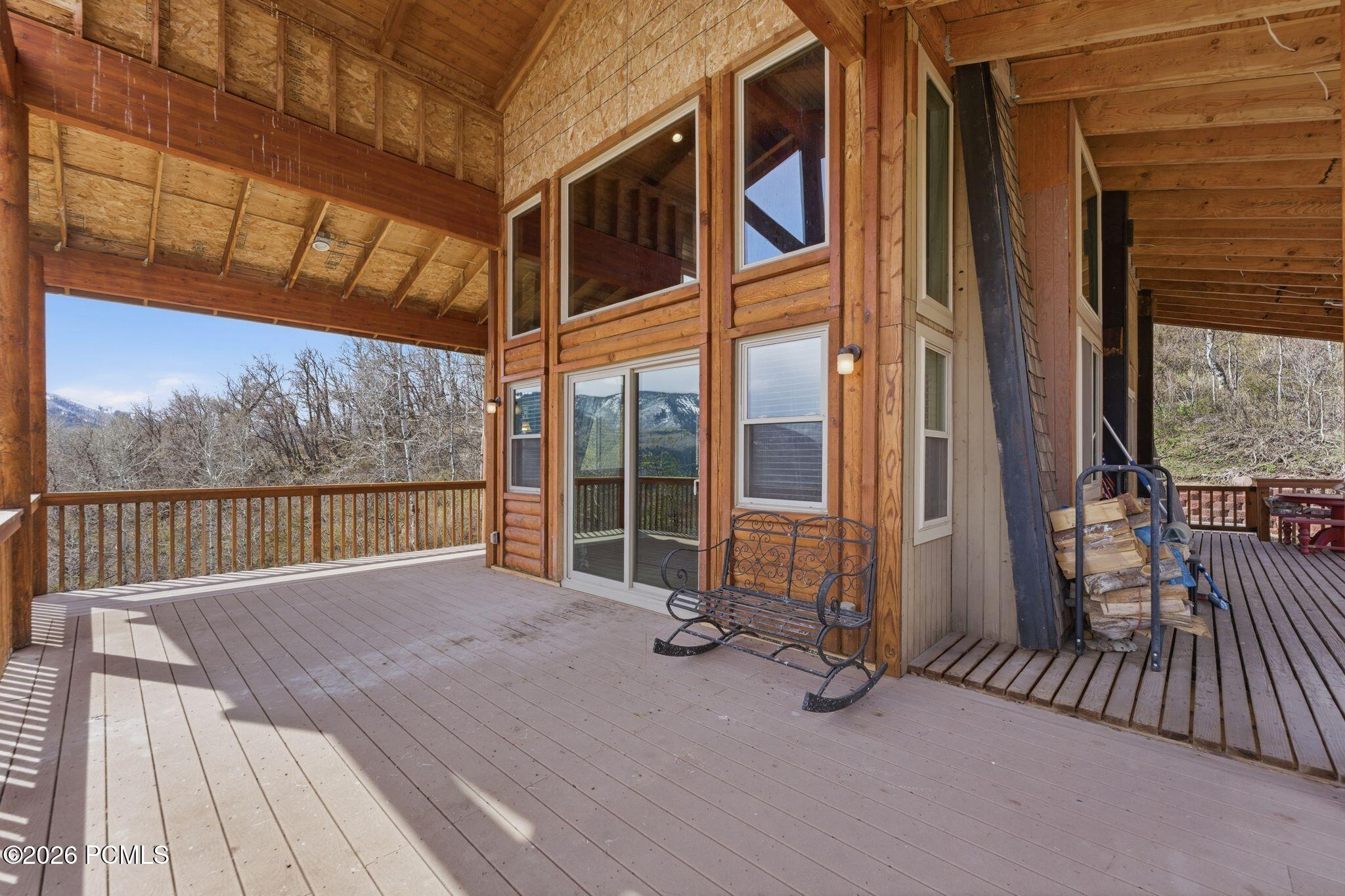 163 Mount Aerie Upper Loop