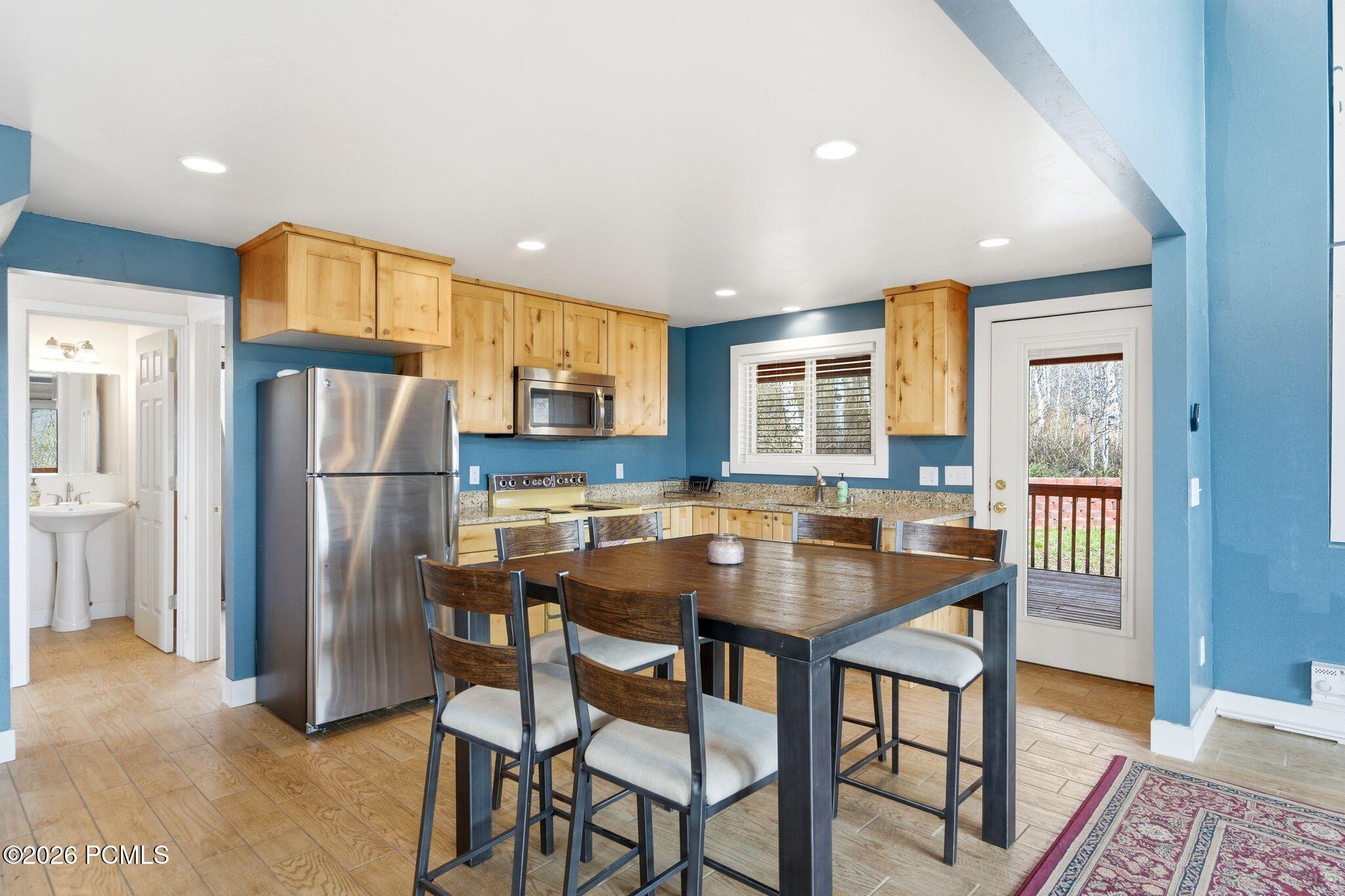 163 Mount Aerie Upper Loop