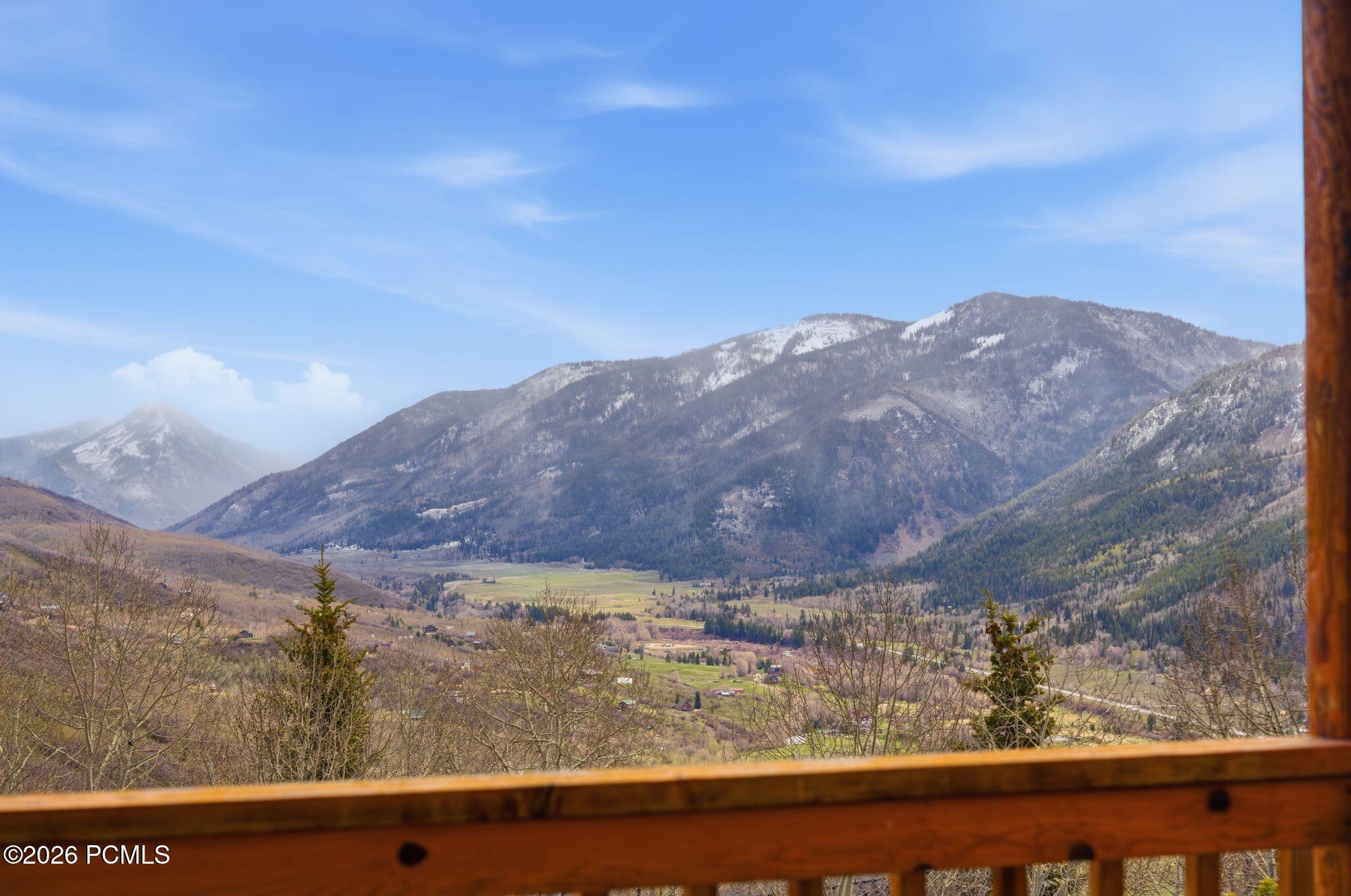 163 Mount Aerie Upper Loop