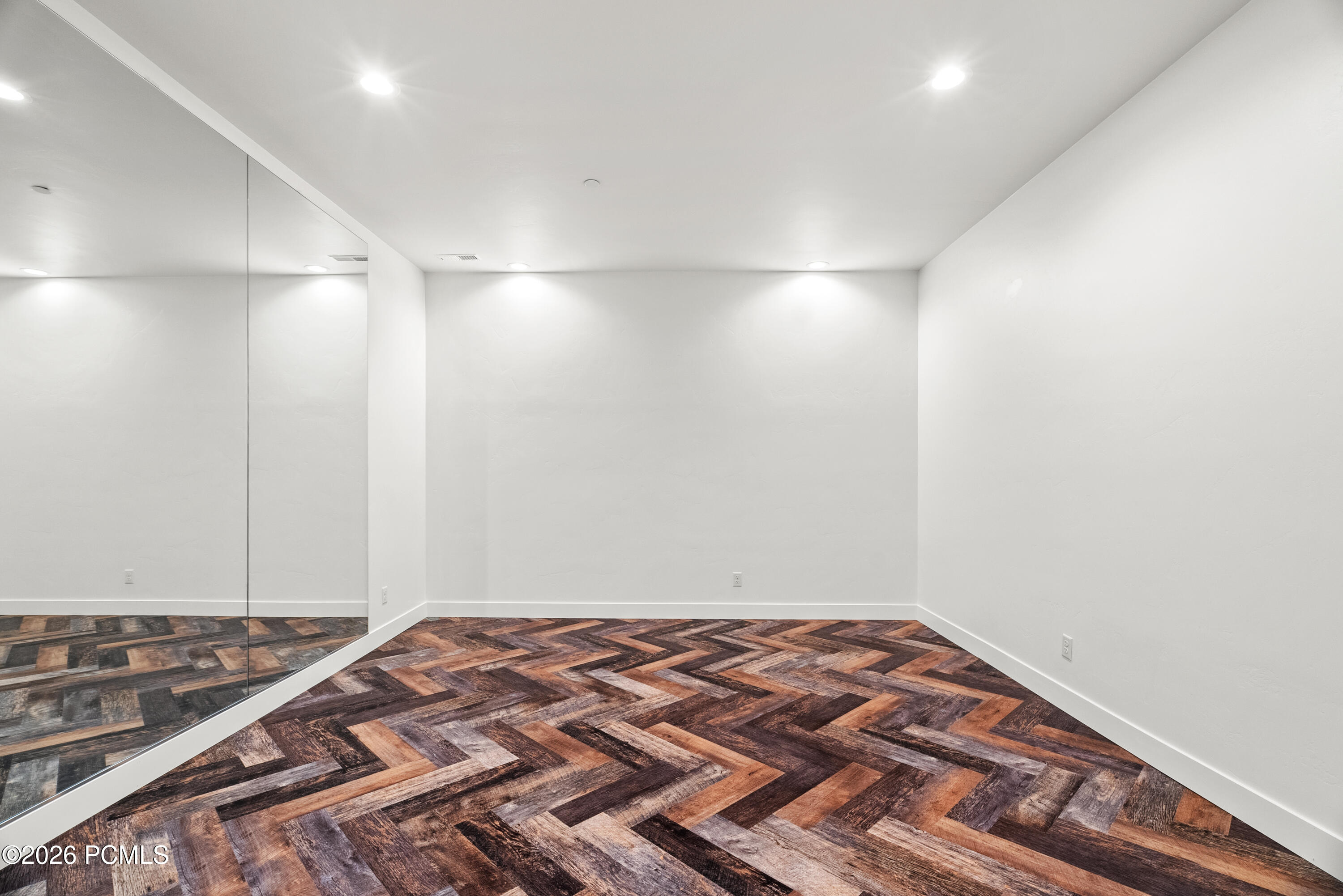 1075 N Oquirrh Mountain Drive