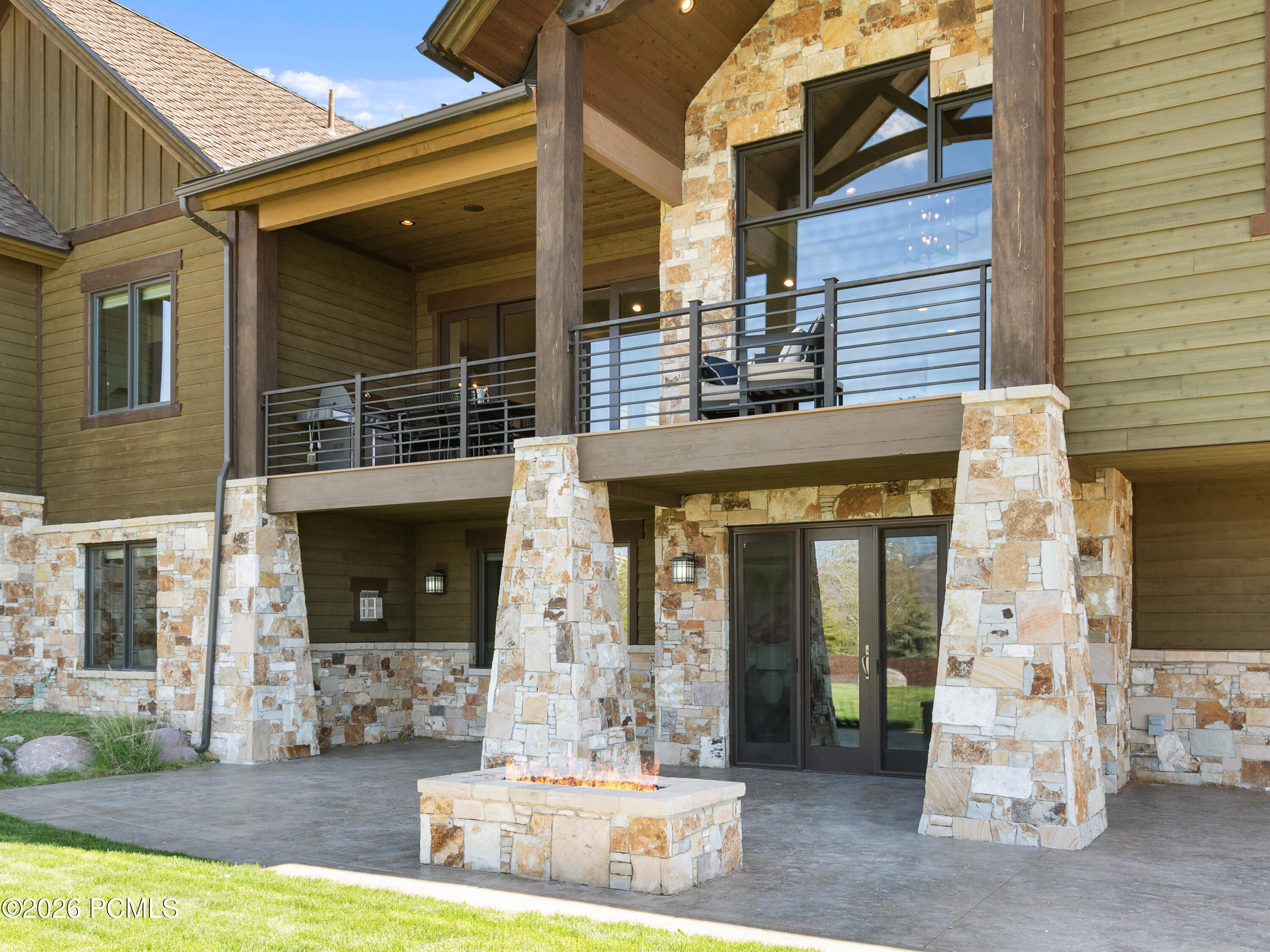 1075 N Oquirrh Mountain Drive