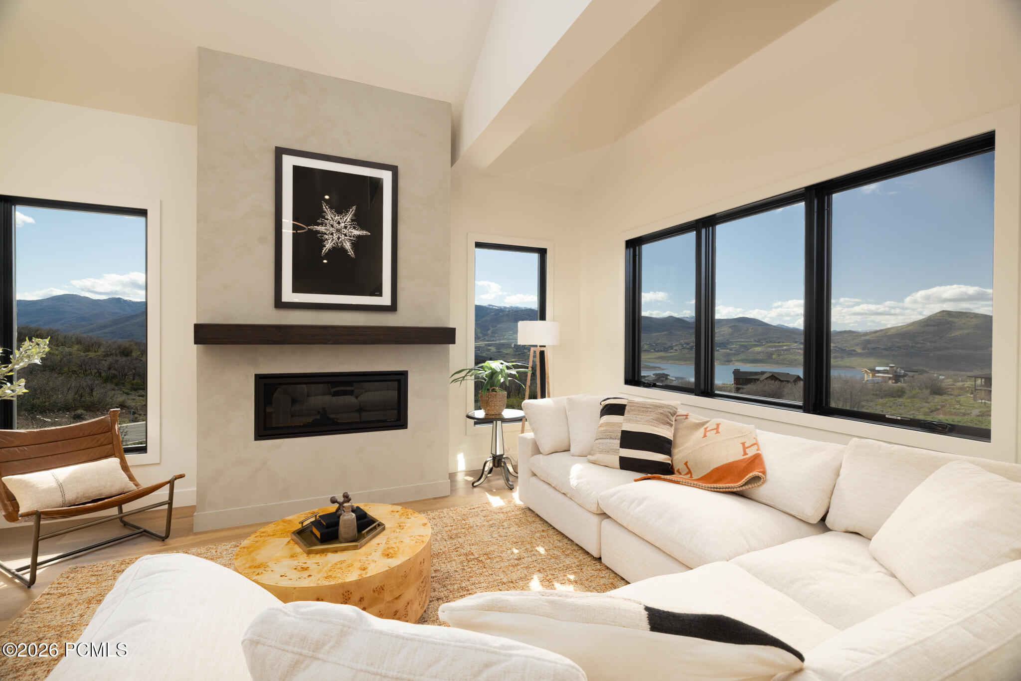 1285 E Lasso Trail