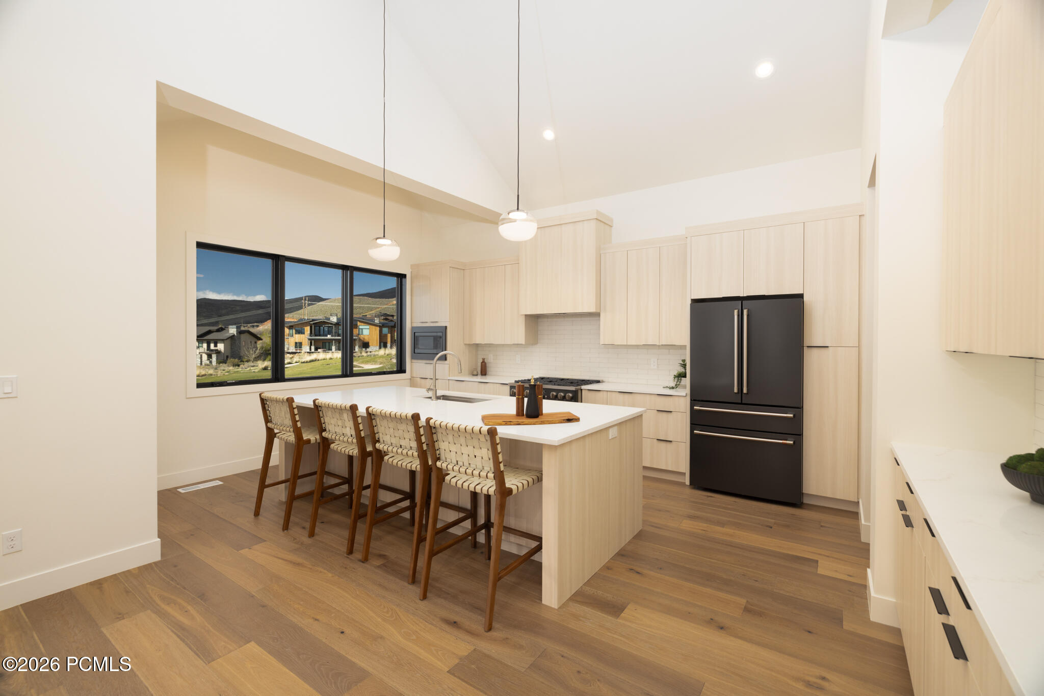 1285 E Lasso Trail