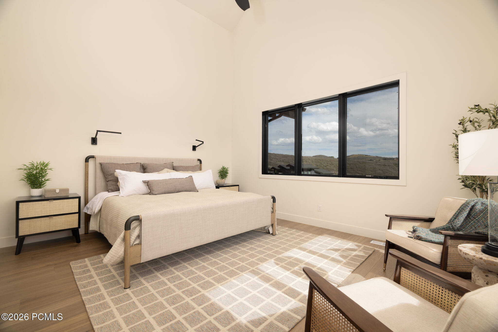 1285 E Lasso Trail