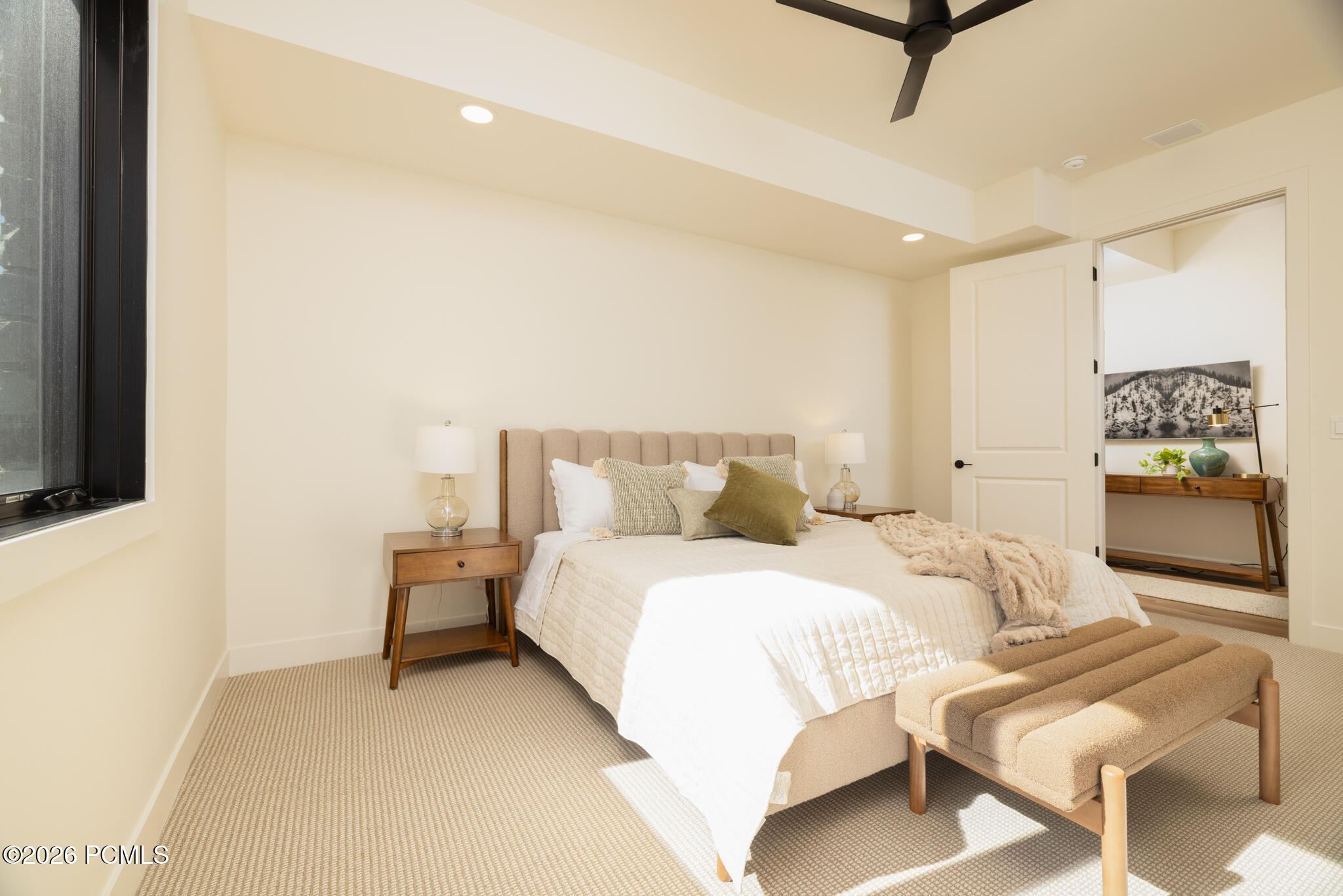 1285 E Lasso Trail