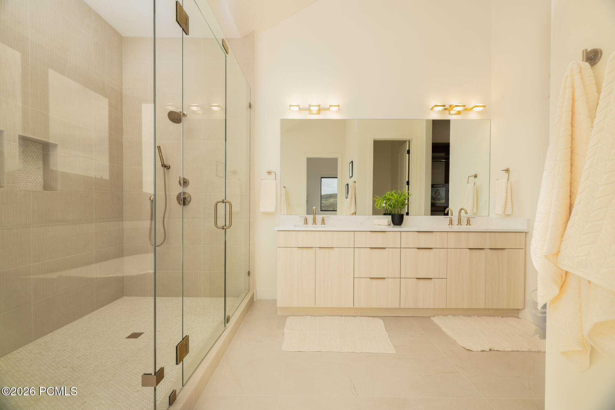 1285 E Lasso Trail